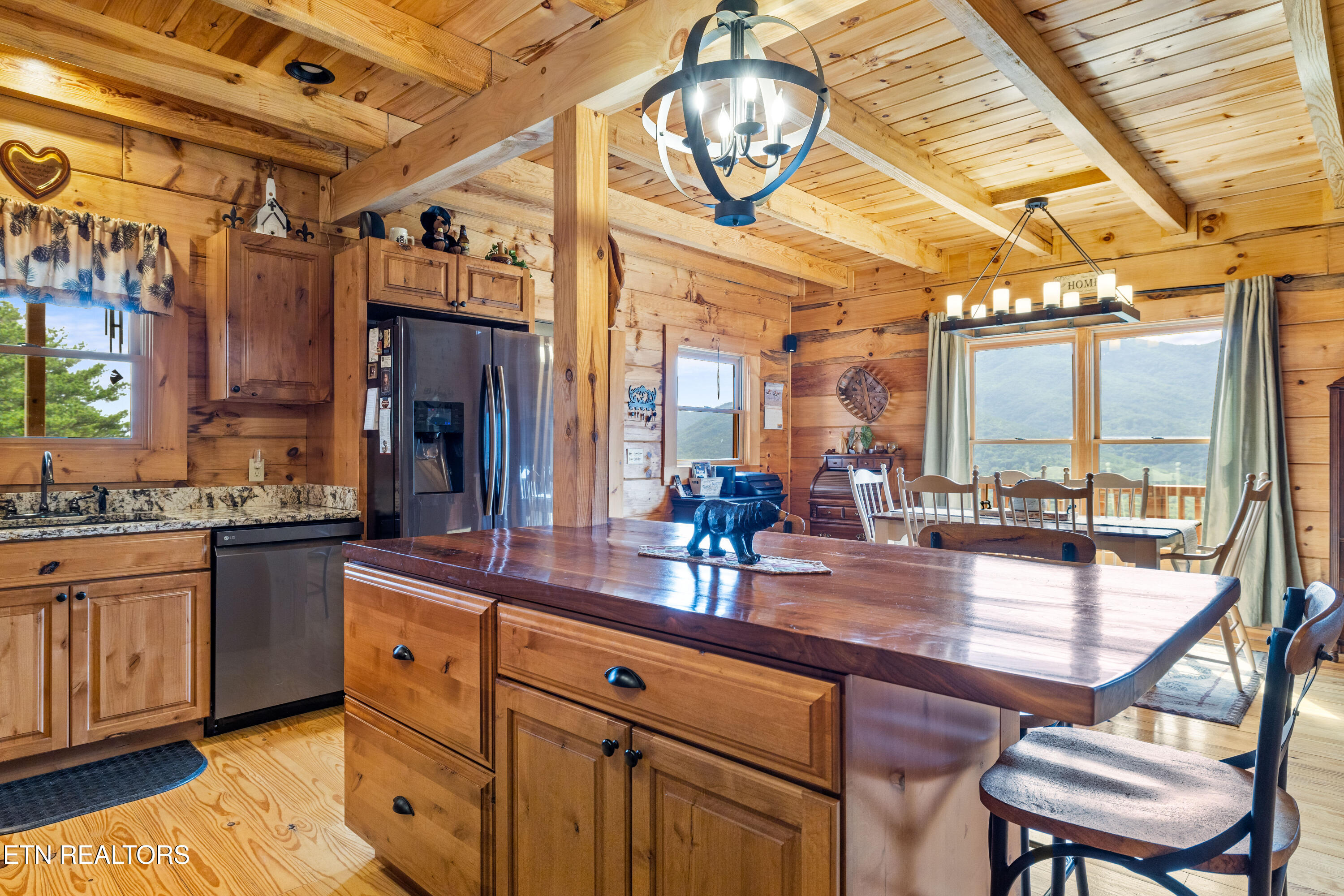 1099 Smithfield Road Tellico Plains TN 37385