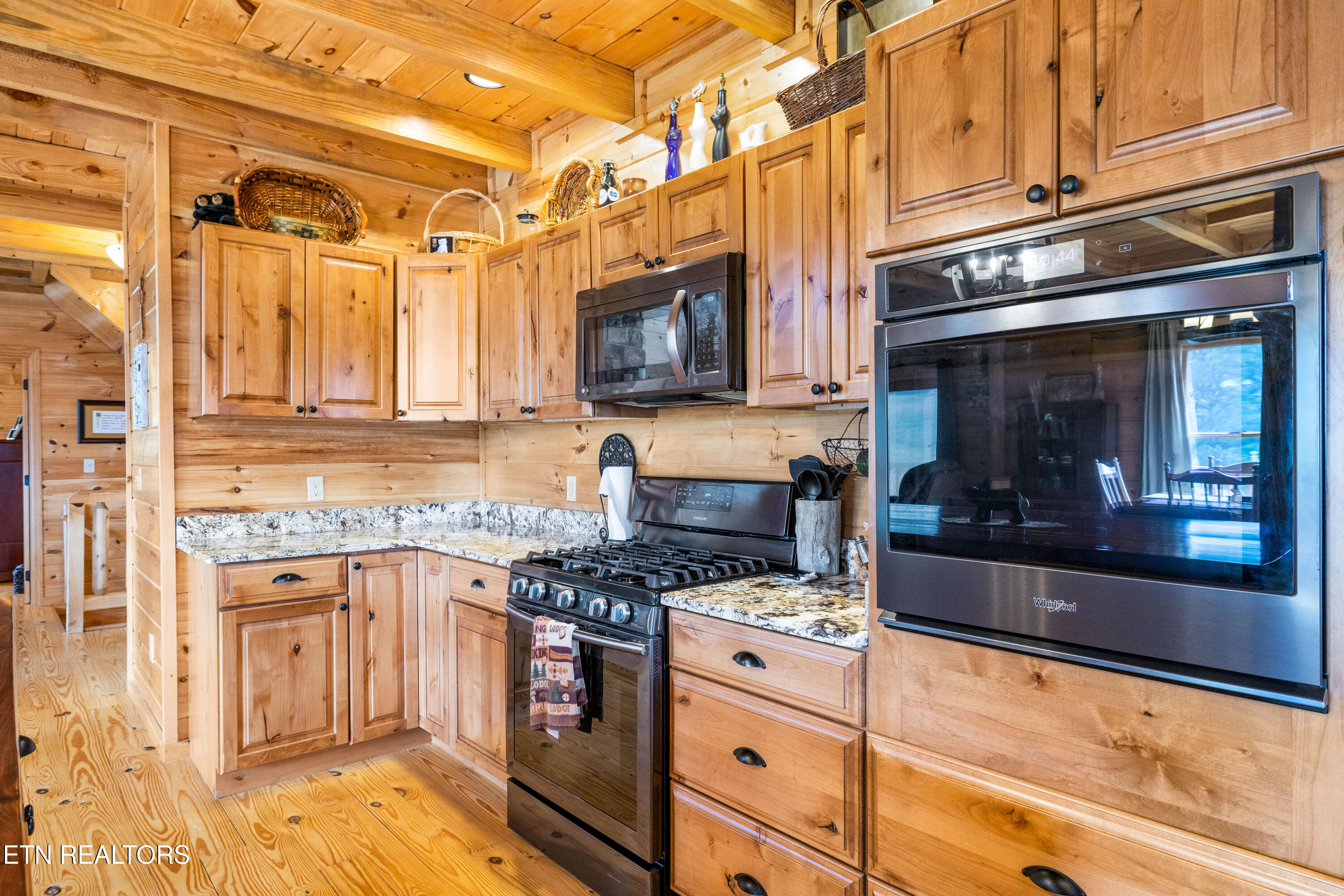 1099 Smithfield Road Tellico Plains TN 37385