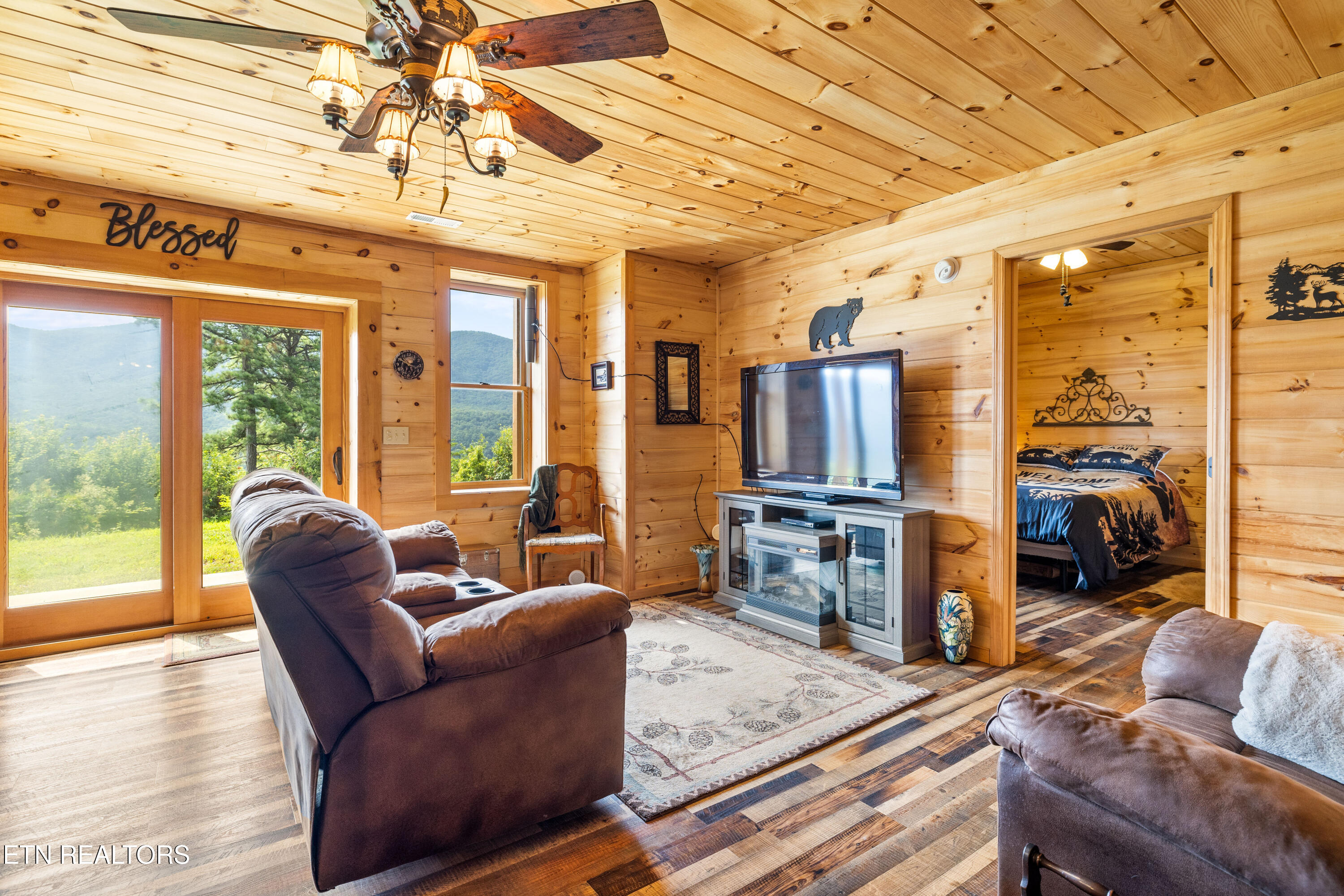 1099 Smithfield Road Tellico Plains TN 37385