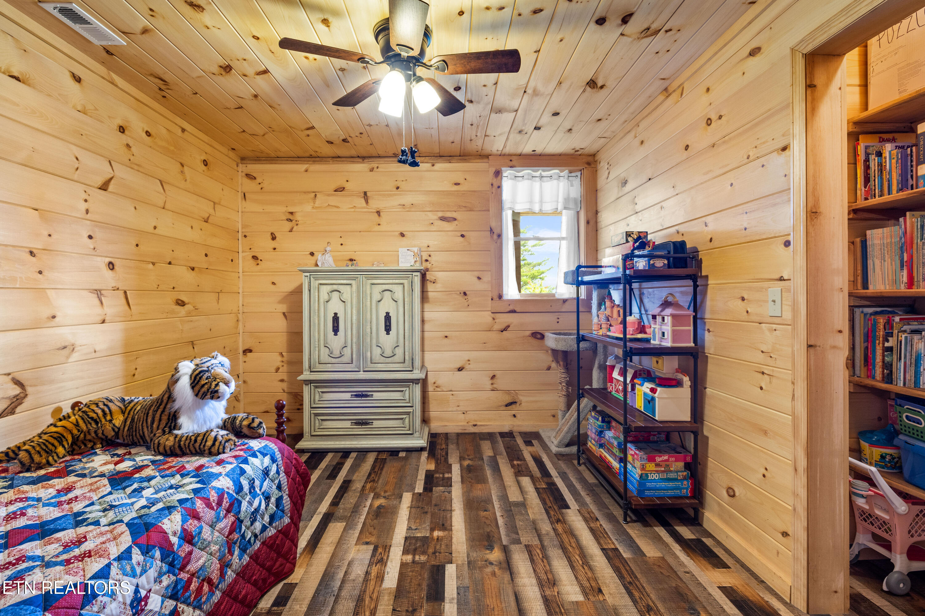 1099 Smithfield Road Tellico Plains TN 37385