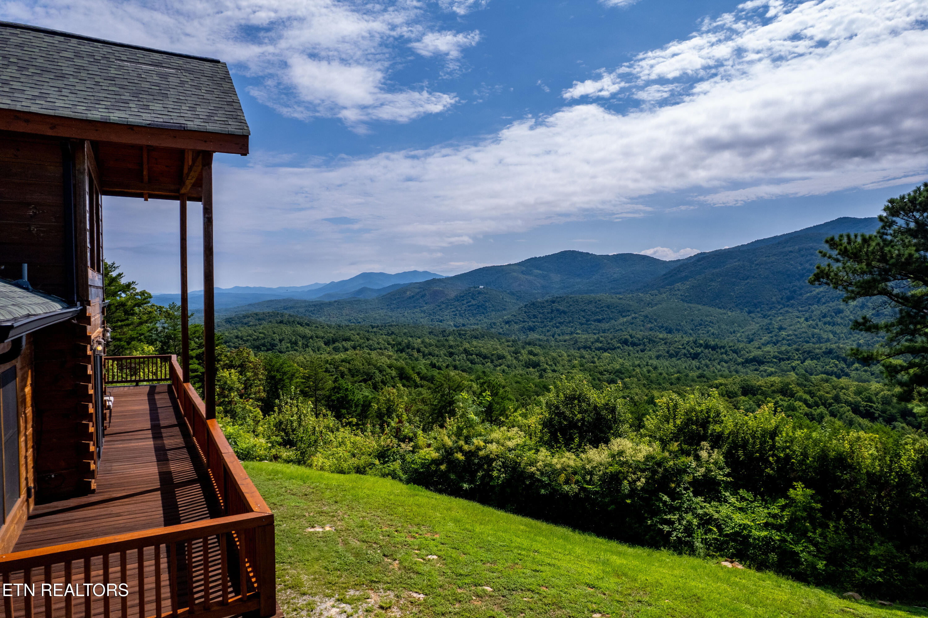1099 Smithfield Road Tellico Plains TN 37385