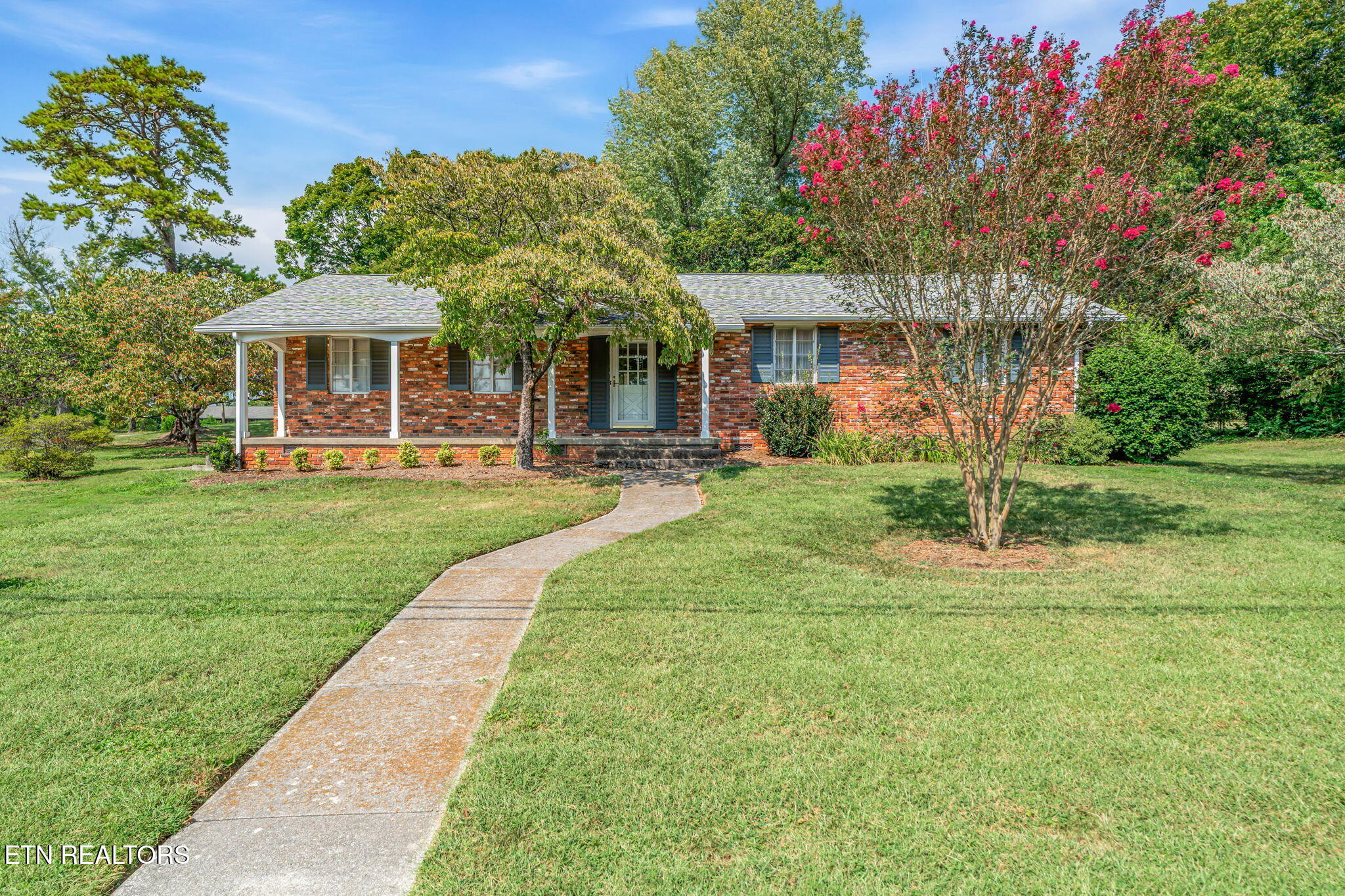 220 Sutton Lane Knoxville TN 37909
