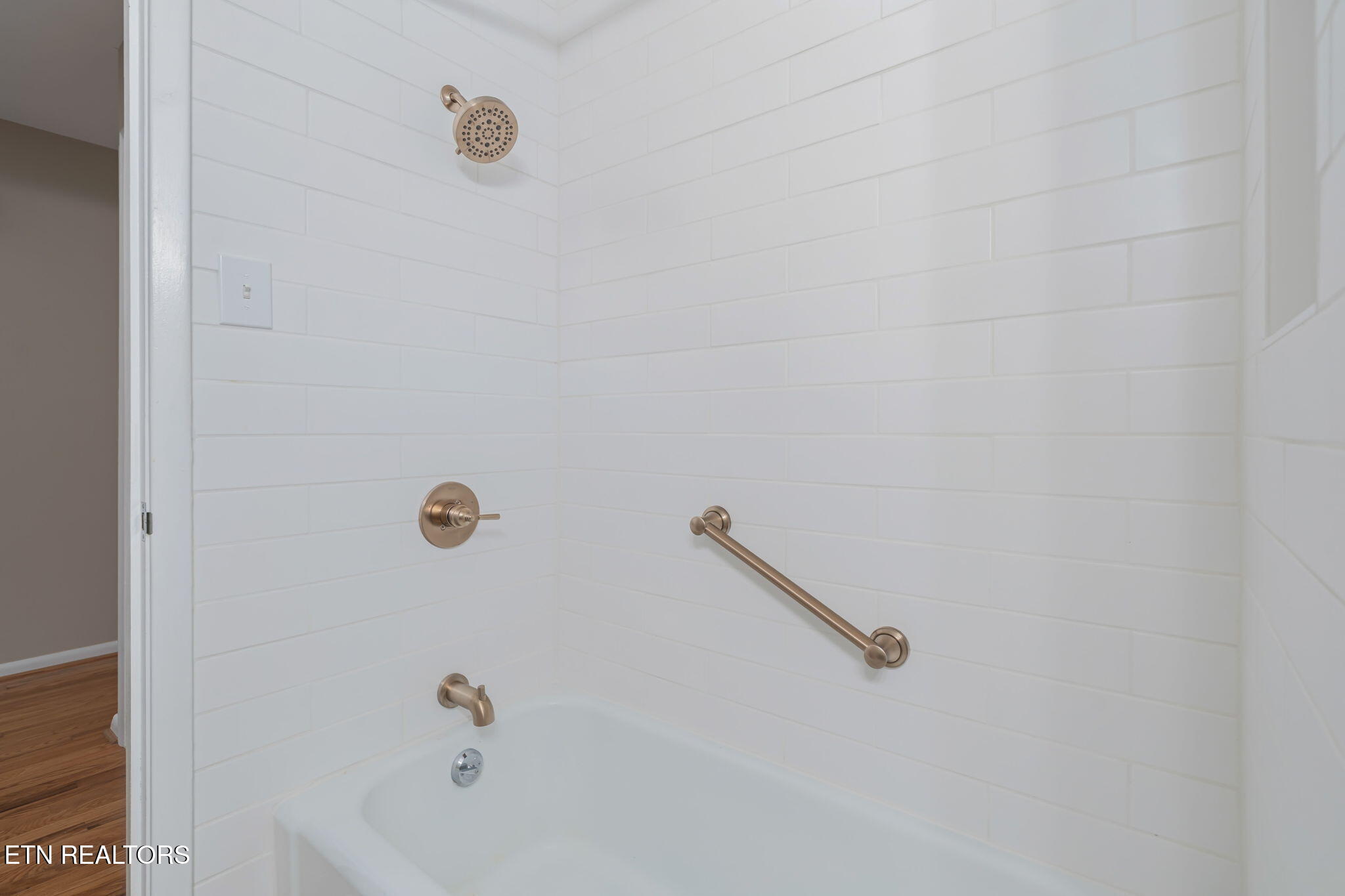 220 Sutton Lane Knoxville TN 37909