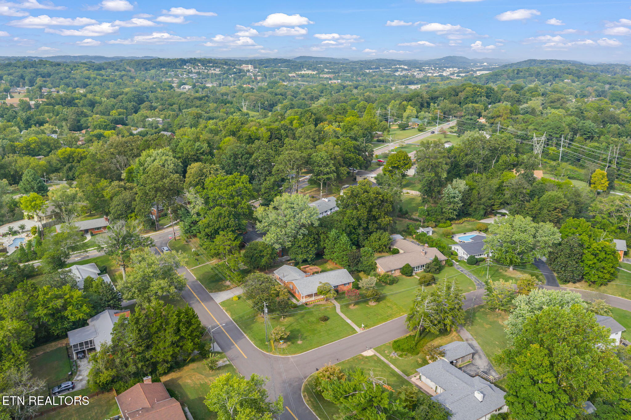 220 Sutton Lane Knoxville TN 37909