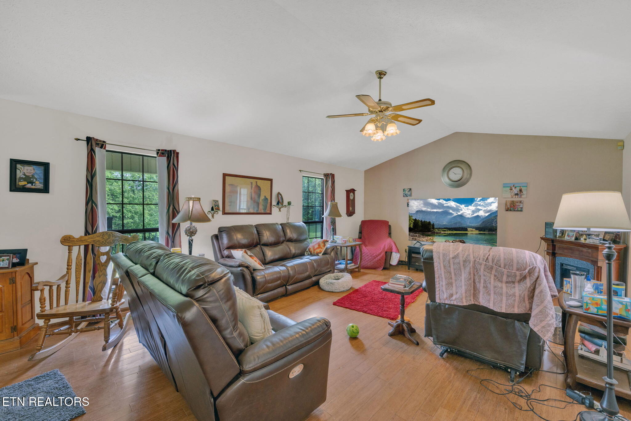 243 Bunch Lane Clinton TN 37716