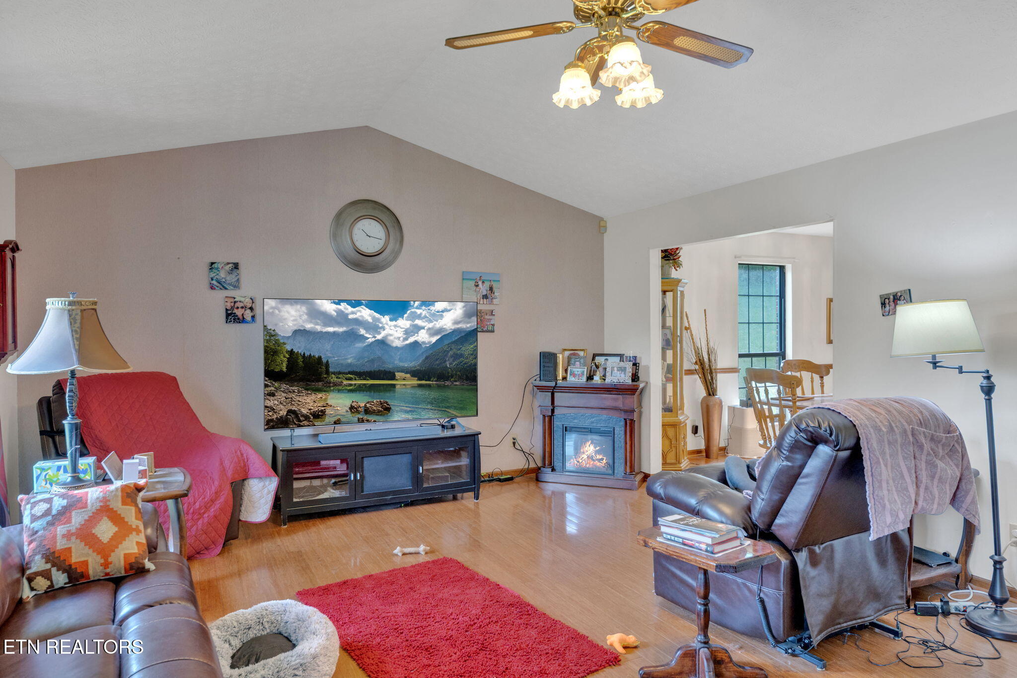 243 Bunch Lane Clinton TN 37716