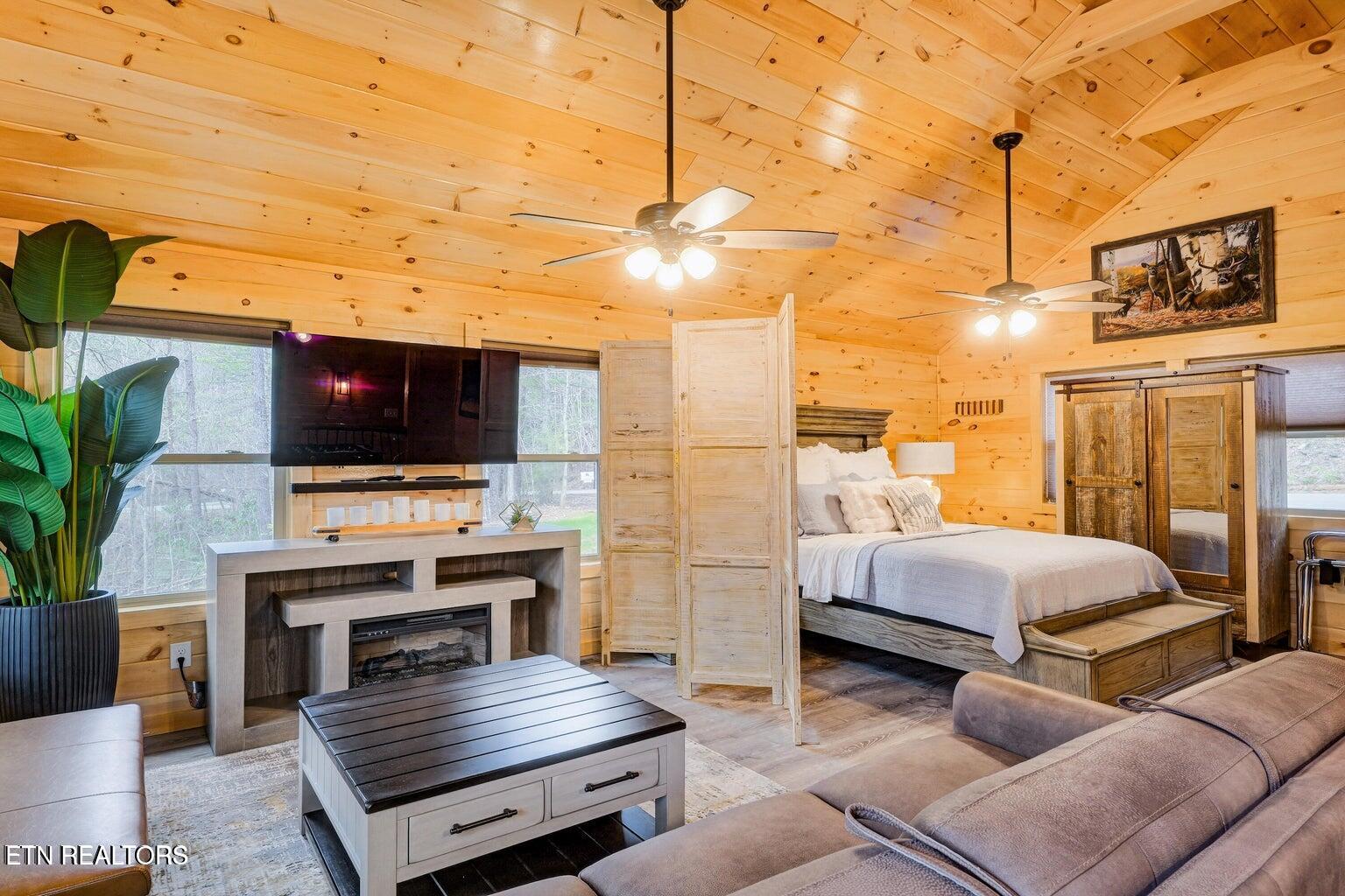 1614 Lake Drive Gatlinburg TN 37738