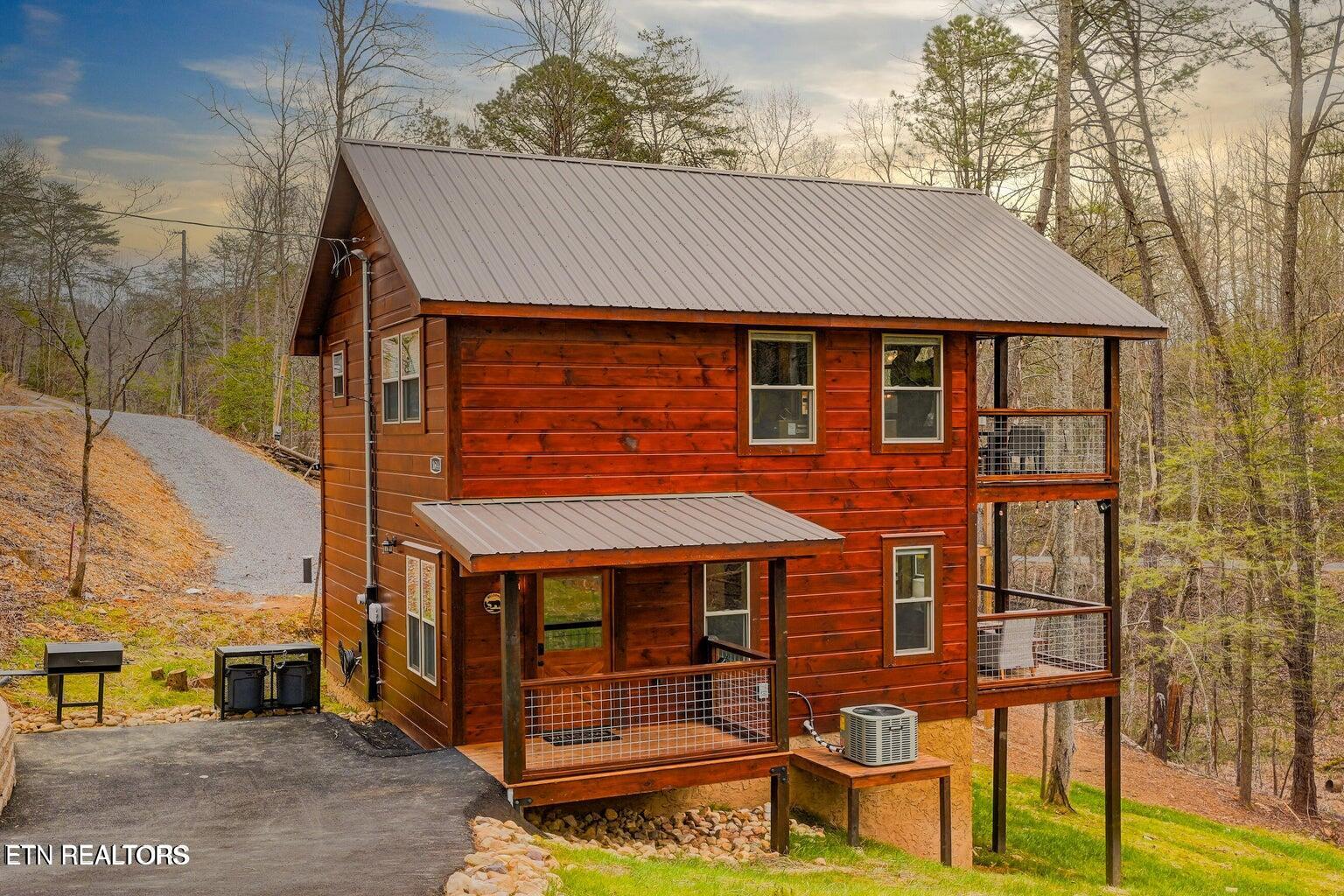 1614 Lake Drive Gatlinburg TN 37738