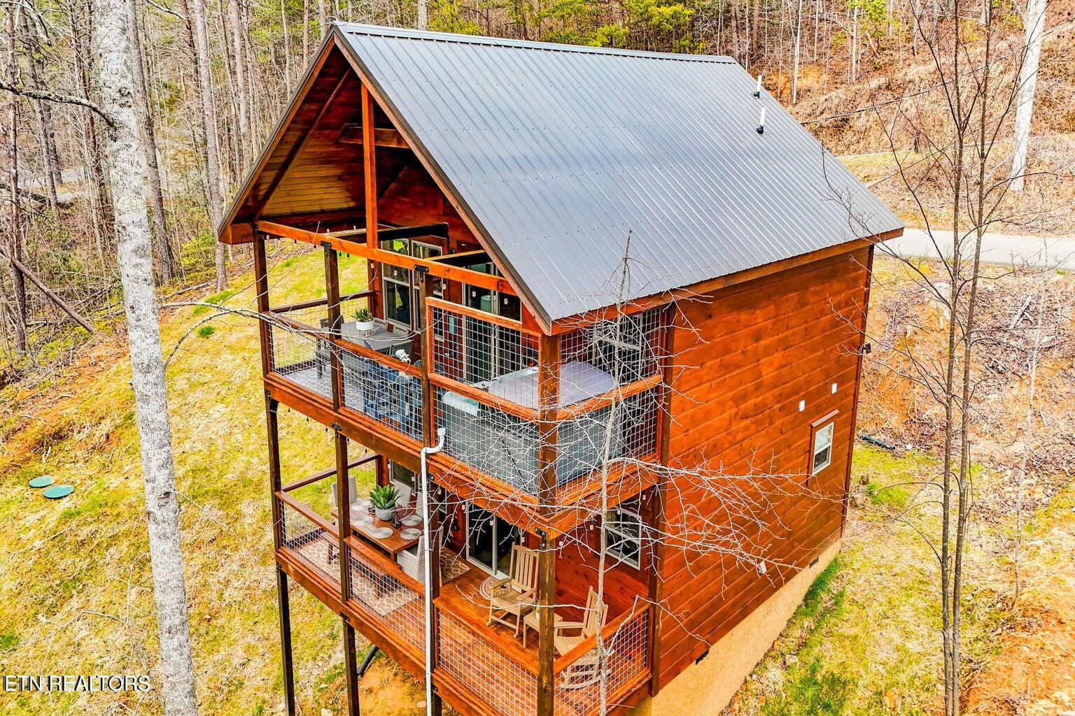 1614 Lake Drive Gatlinburg TN 37738