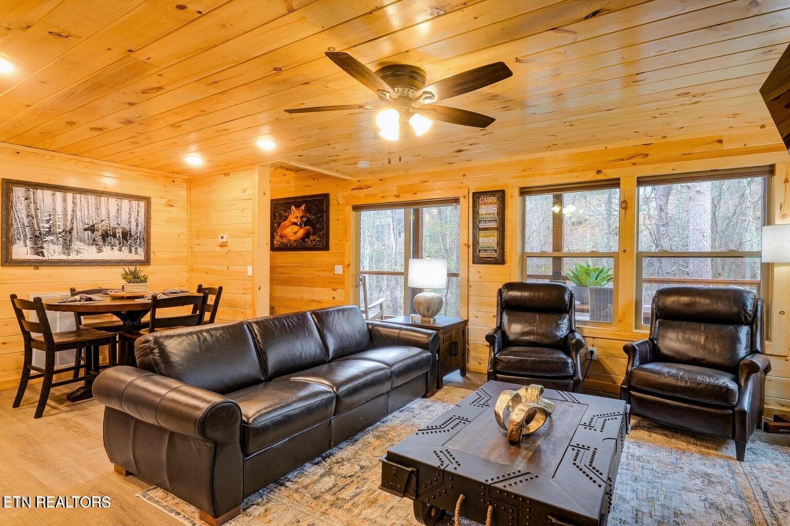 1614 Lake Drive Gatlinburg TN 37738