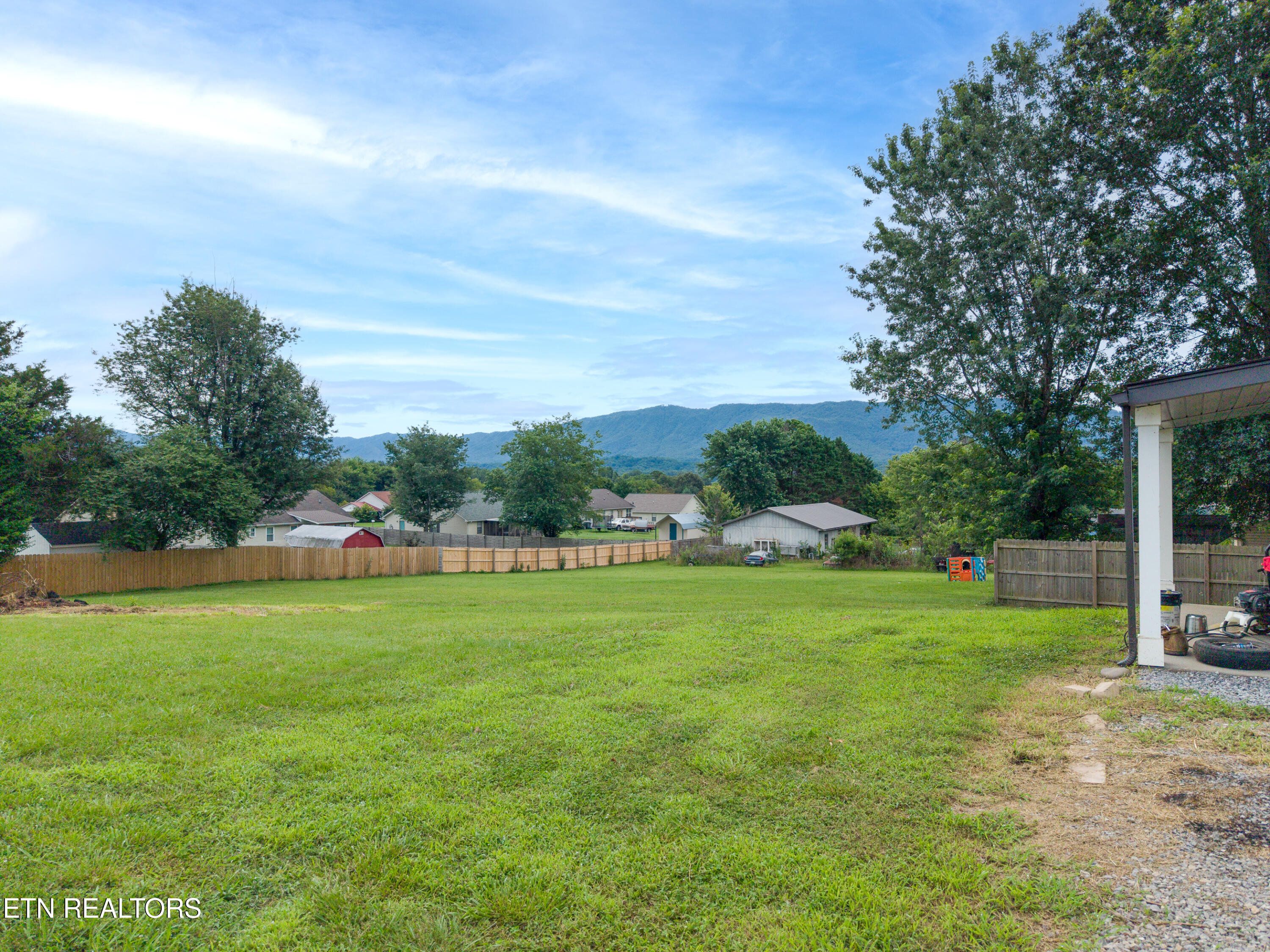 617 Patterson Road Walland TN 37886
