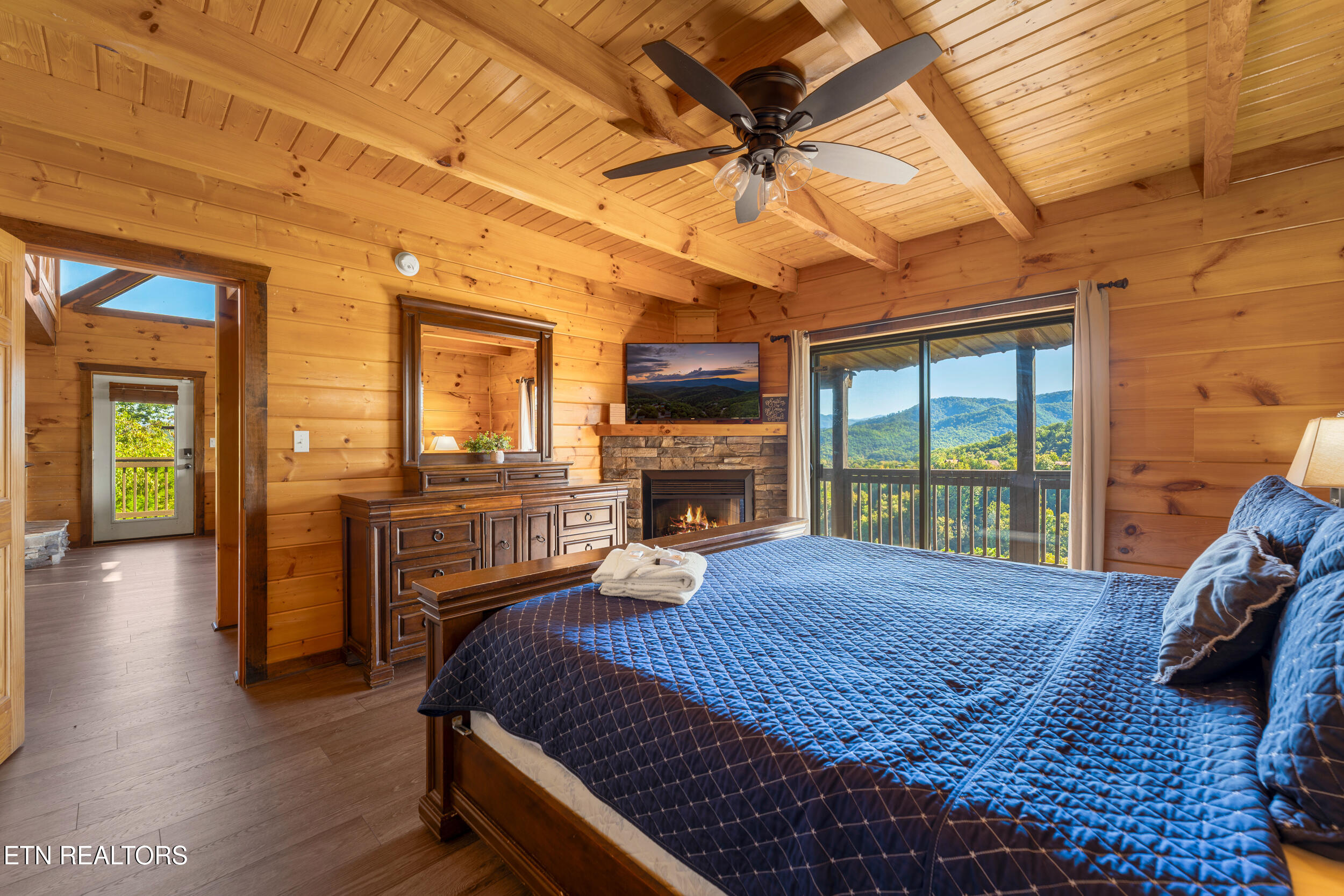 2634 Sawmill Branch Drive Sevierville TN 37862