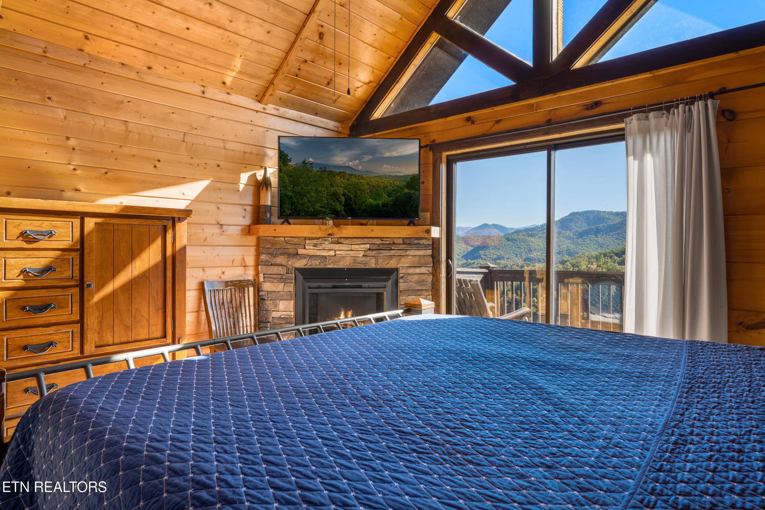 2634 Sawmill Branch Drive Sevierville TN 37862