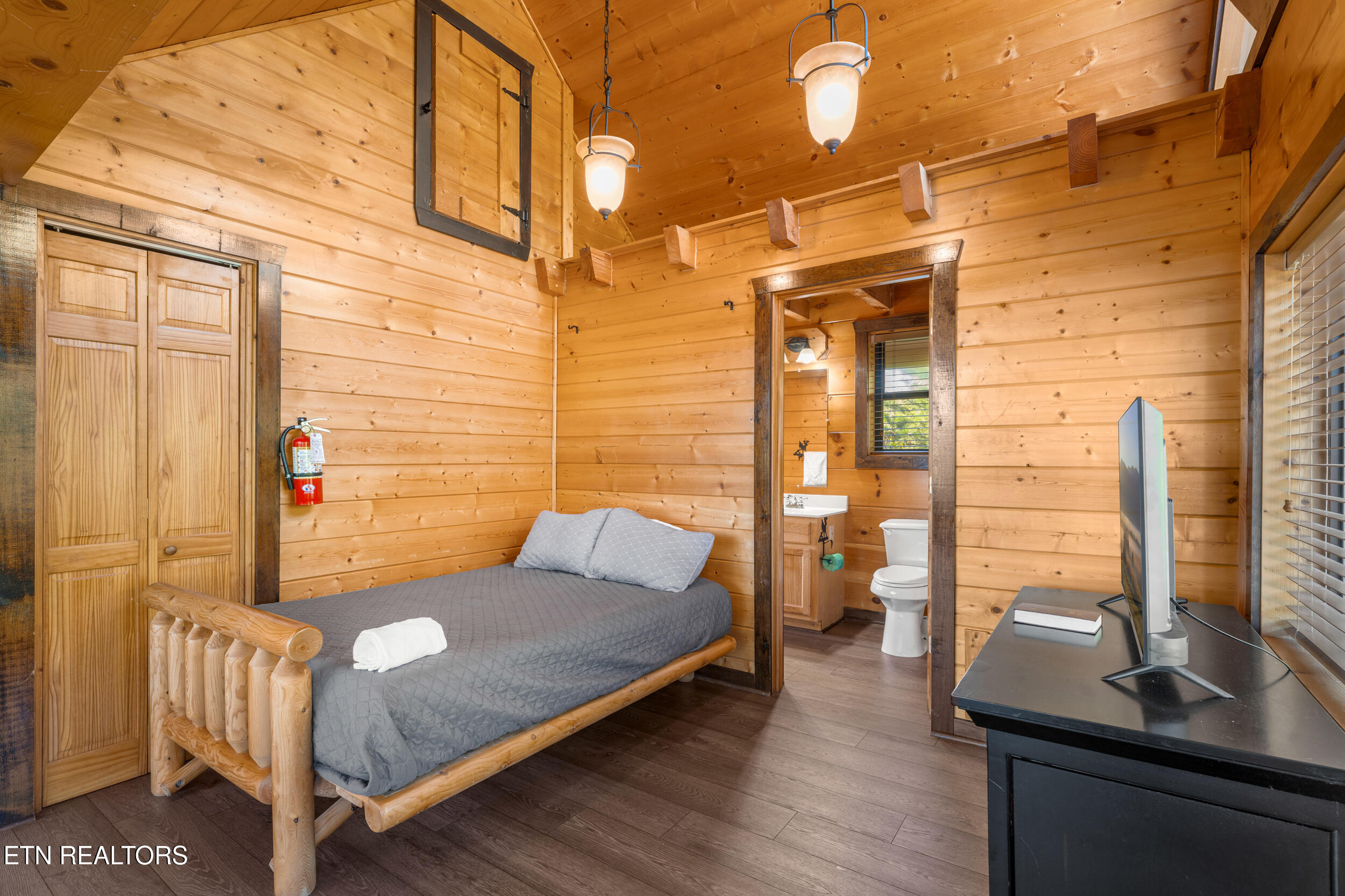 2634 Sawmill Branch Drive Sevierville TN 37862