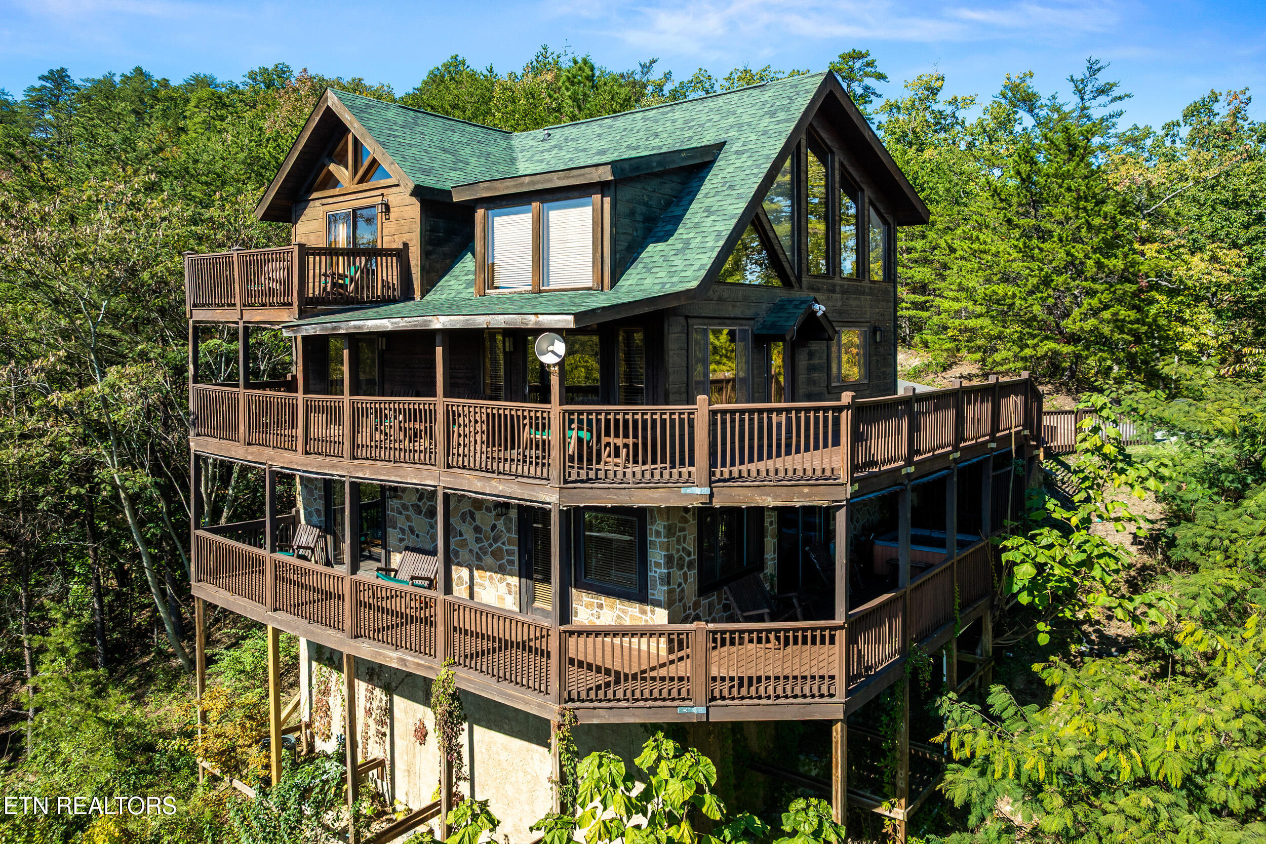 2634 Sawmill Branch Drive Sevierville TN 37862