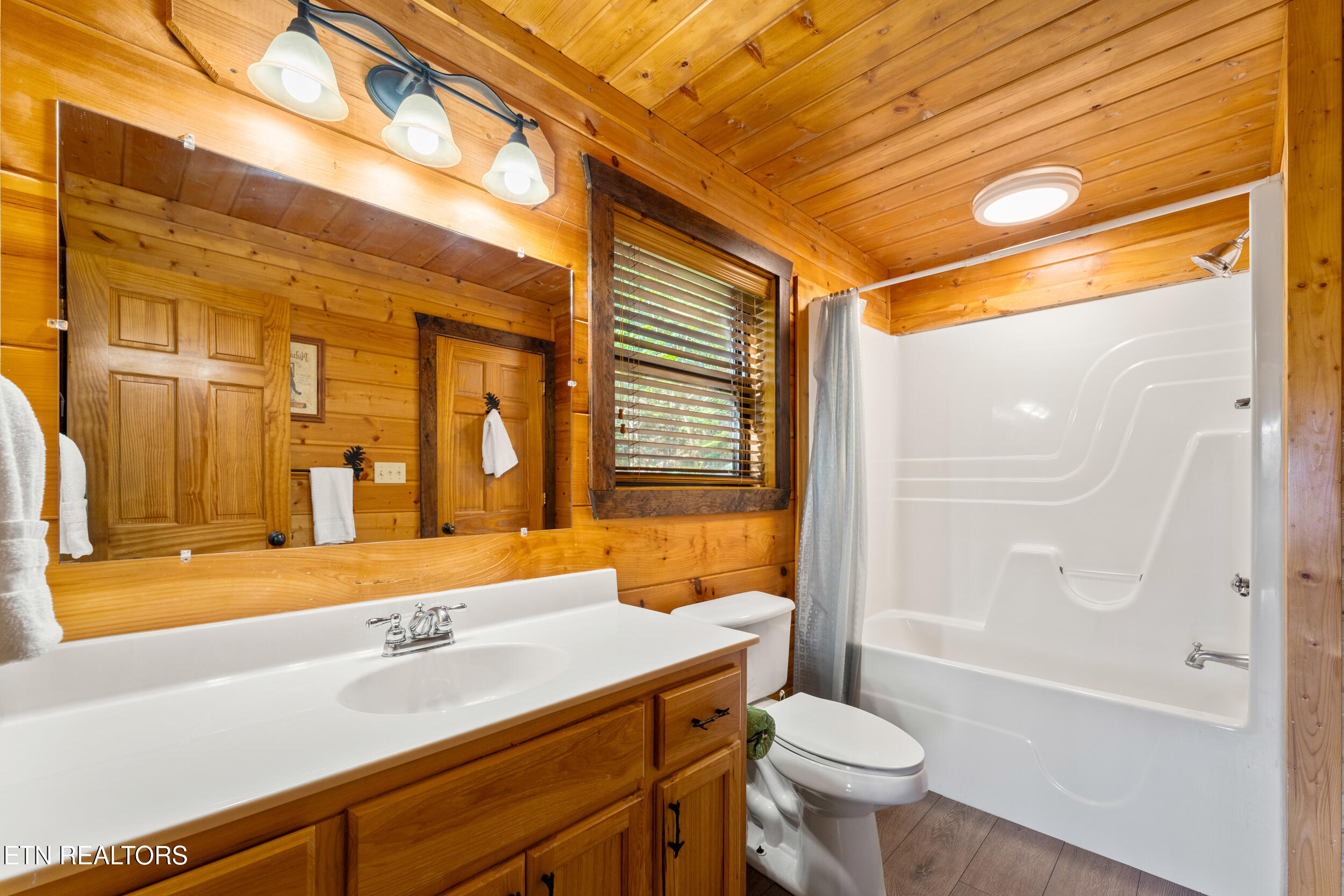 2634 Sawmill Branch Drive Sevierville TN 37862