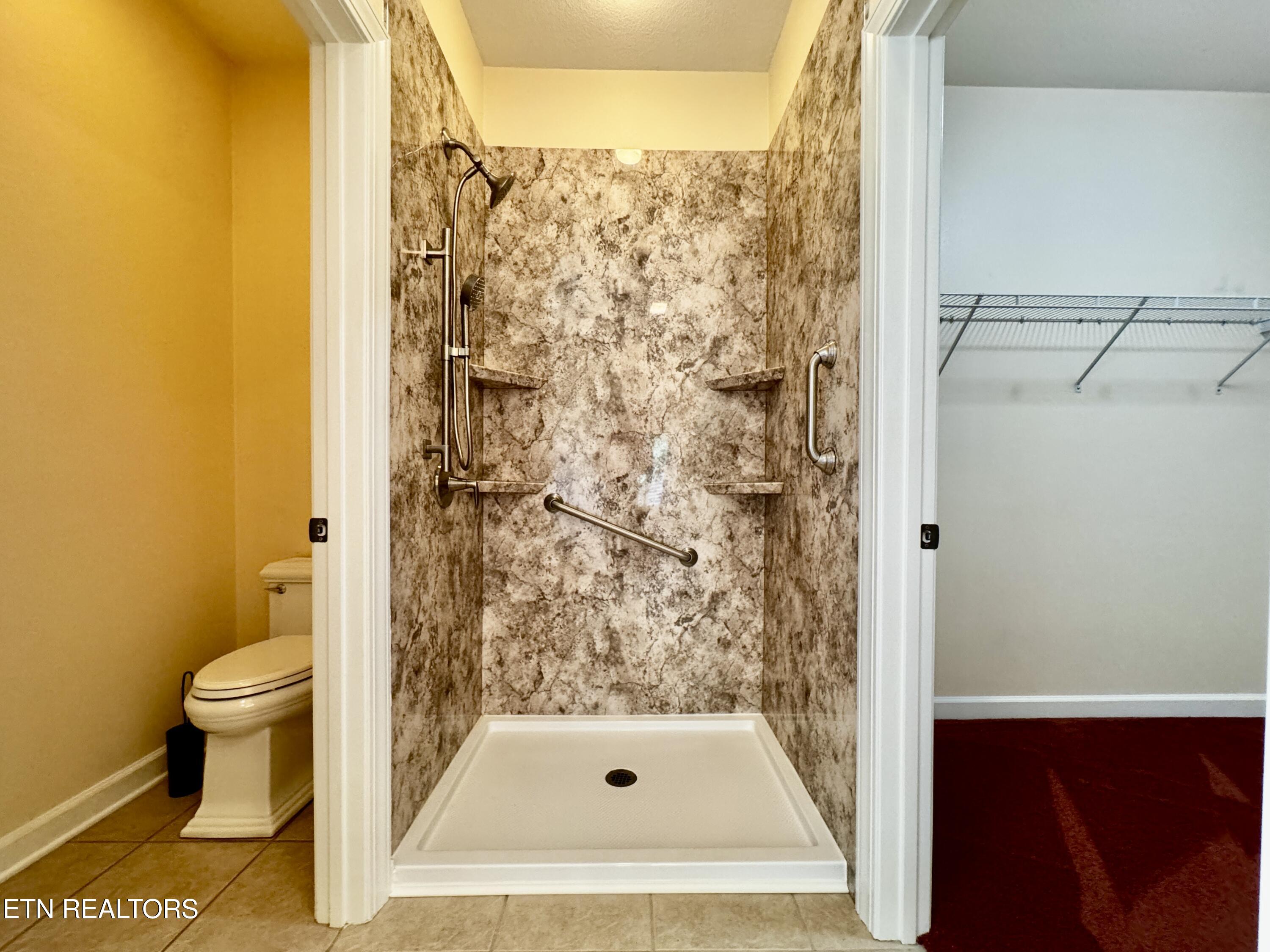 232 Mialaquo Circle Loudon TN 37774