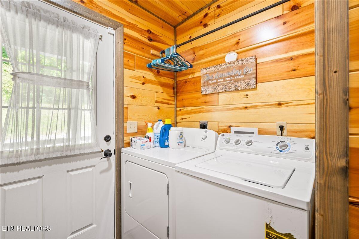 542 Whitman Hollow Road Lafollette TN 37766