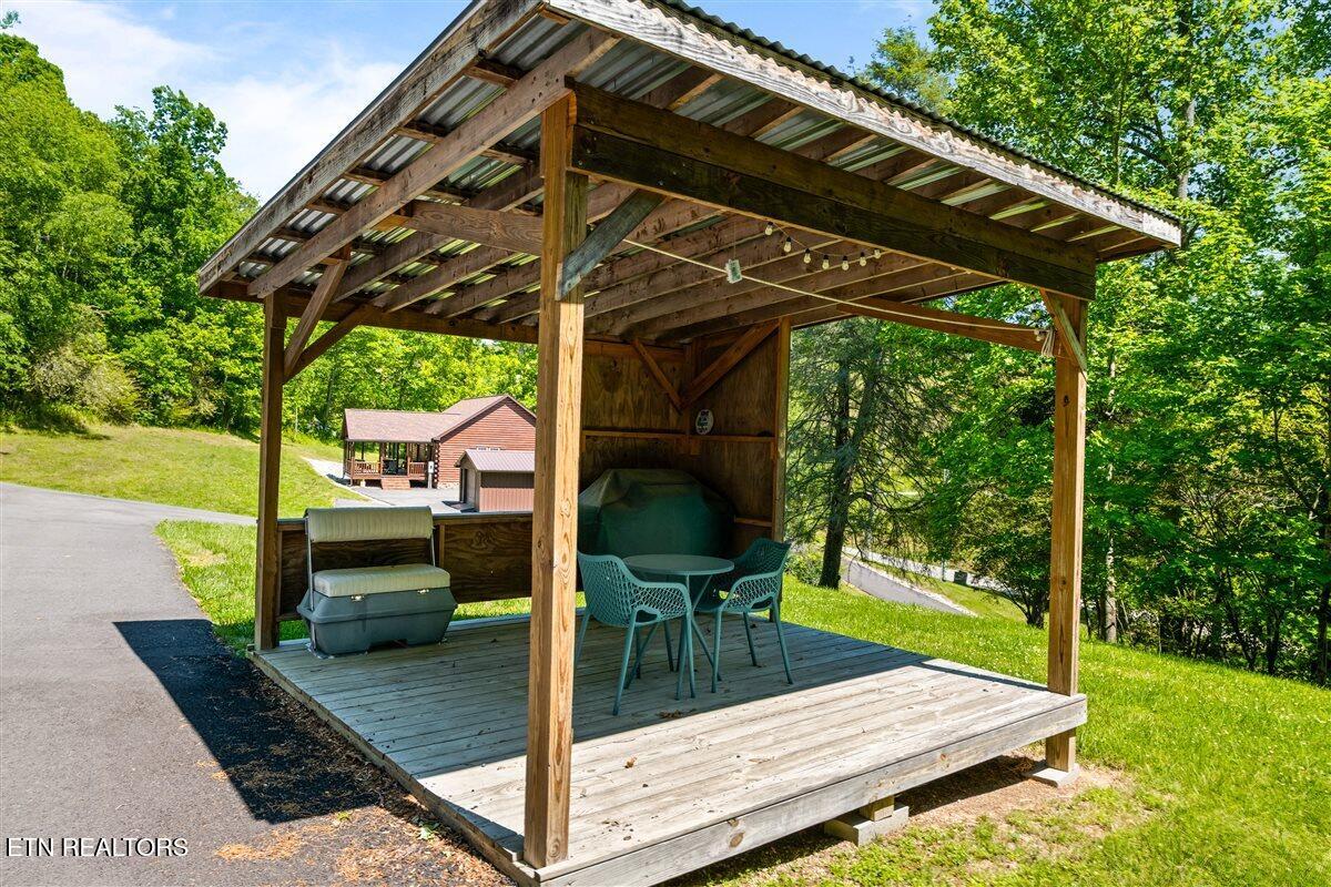 542 Whitman Hollow Road Lafollette TN 37766