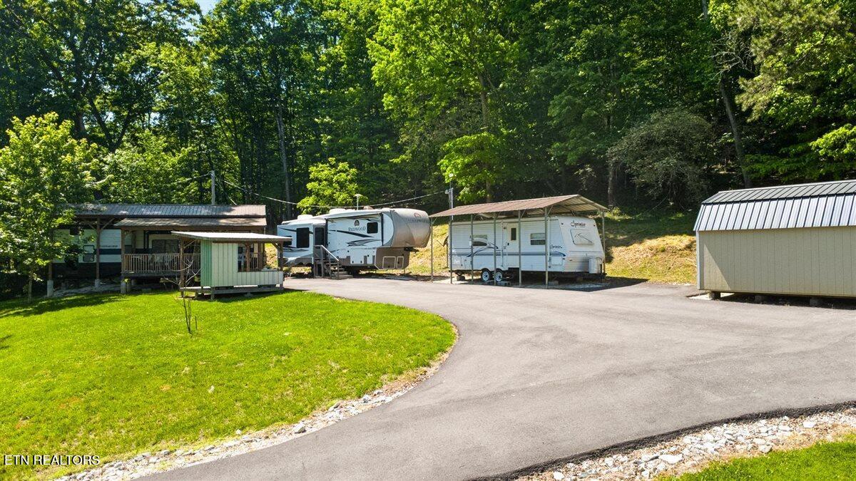 542 Whitman Hollow Road Lafollette TN 37766