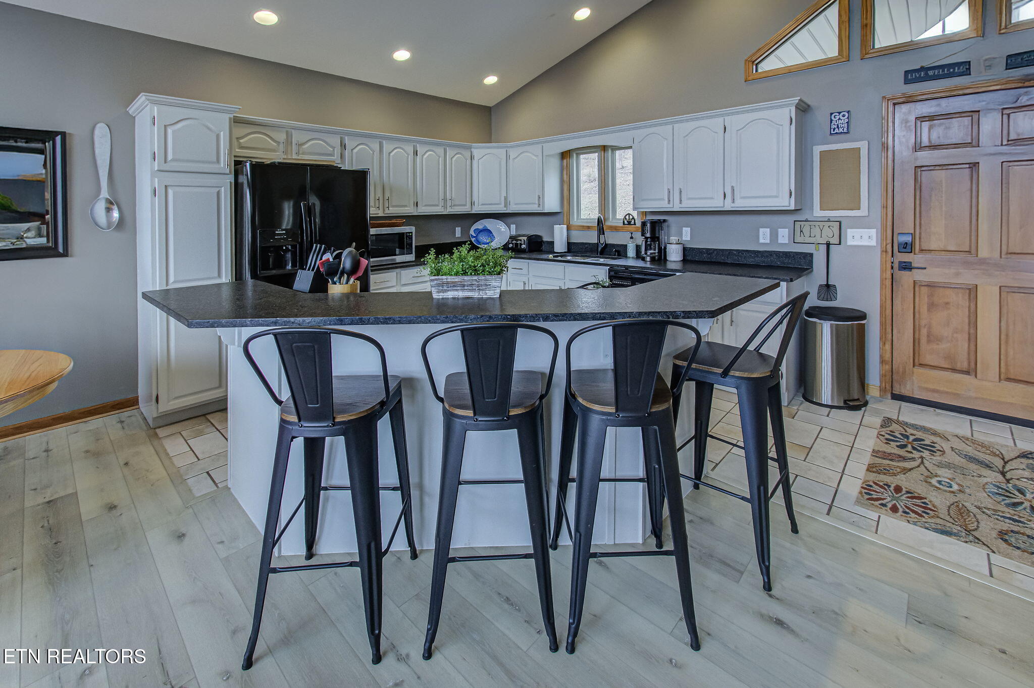 110 Little Deer Path Lane Lafollette TN 37766