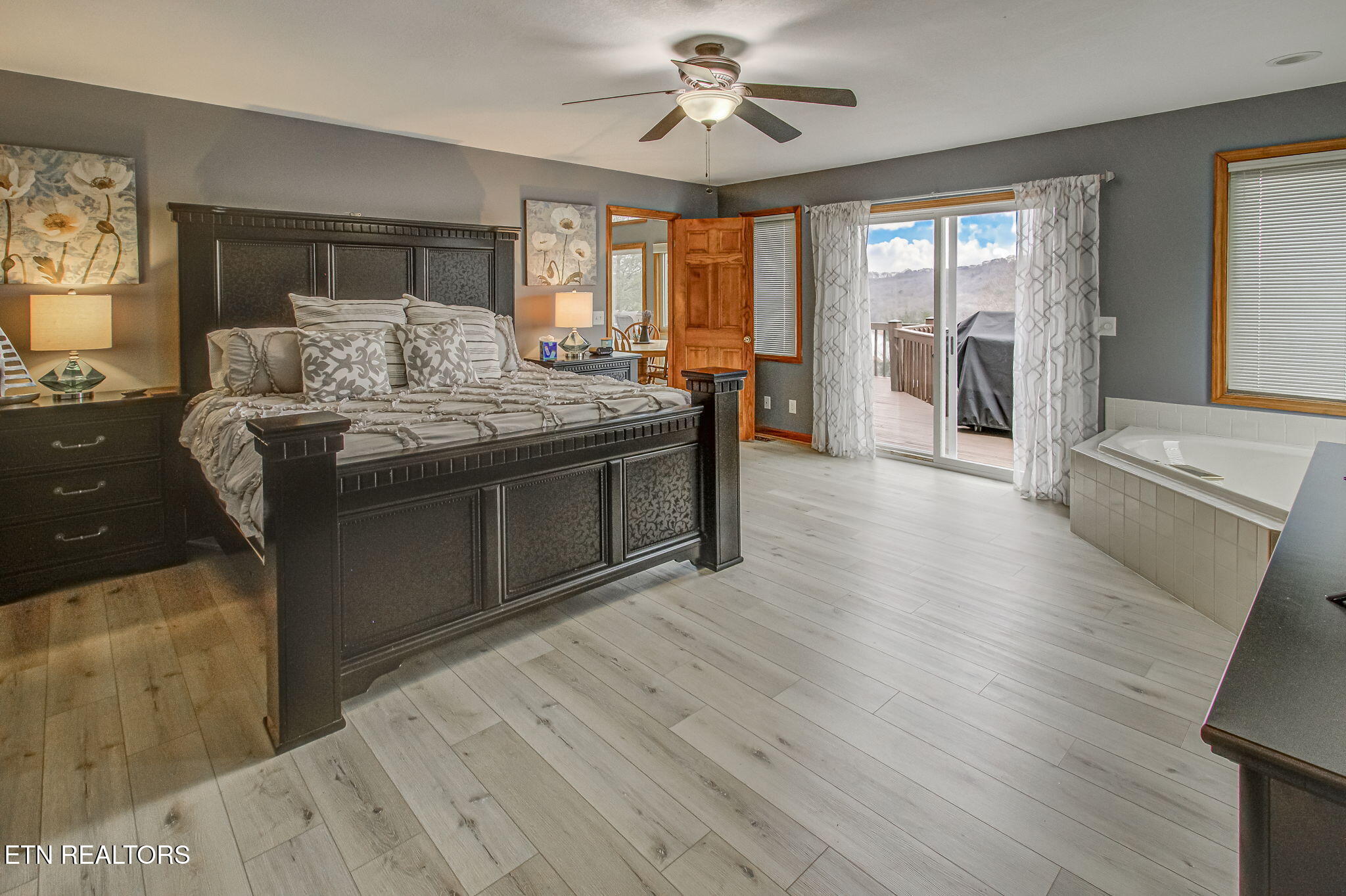 110 Little Deer Path Lane Lafollette TN 37766