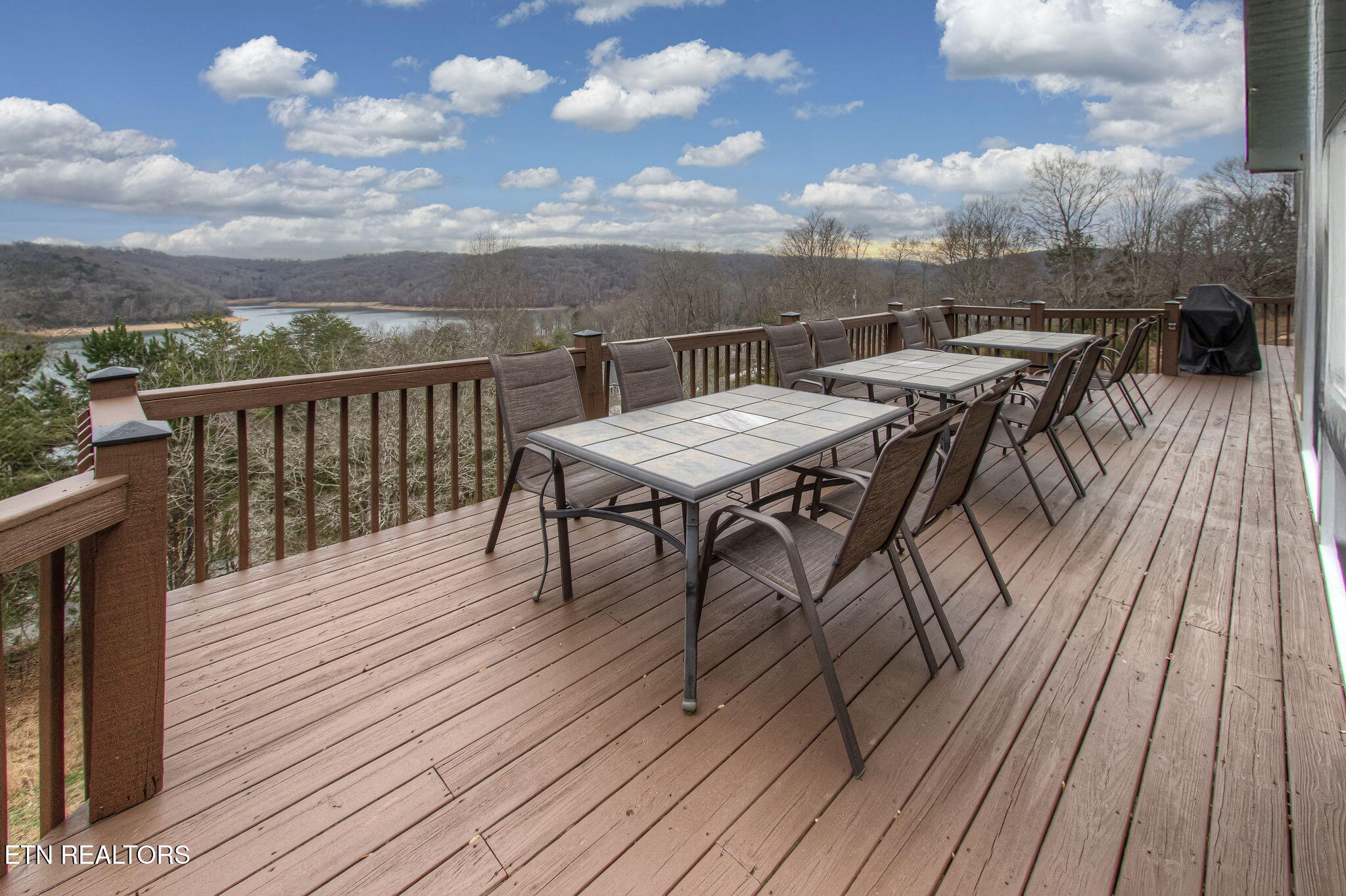 110 Little Deer Path Lane Lafollette TN 37766