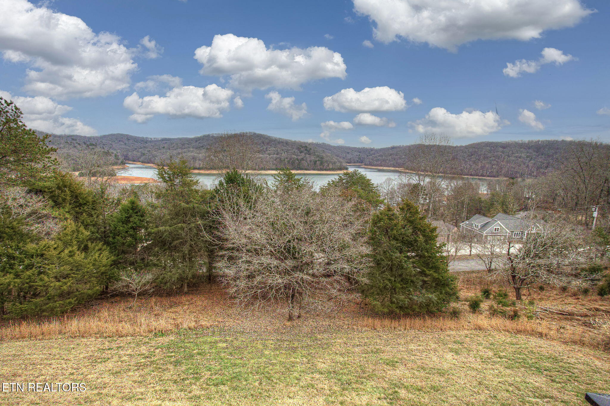 110 Little Deer Path Lane Lafollette TN 37766
