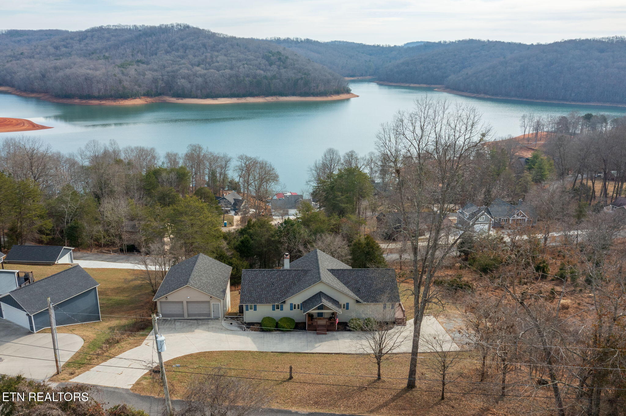 110 Little Deer Path Lane Lafollette TN 37766
