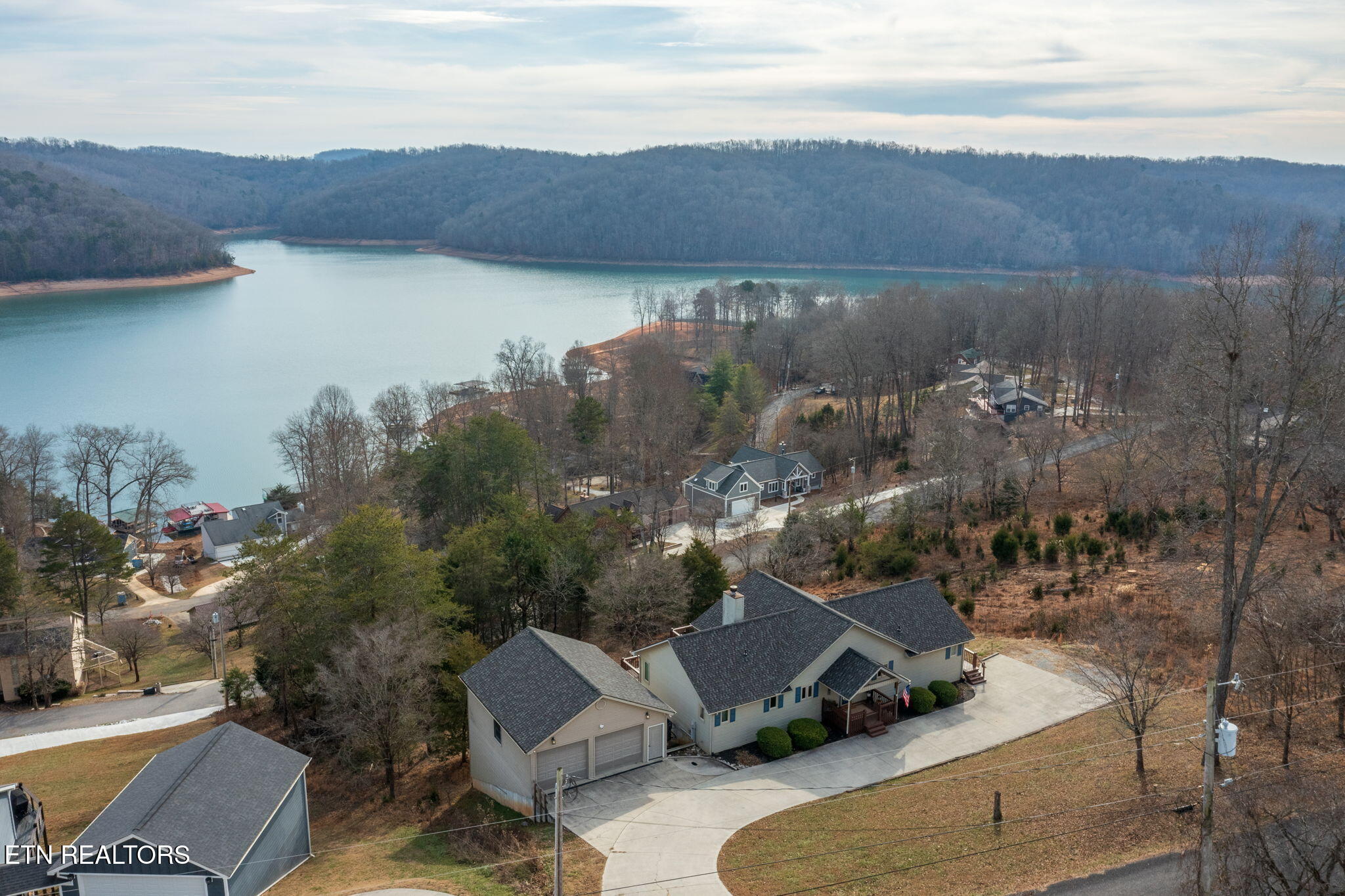 110 Little Deer Path Lane Lafollette TN 37766
