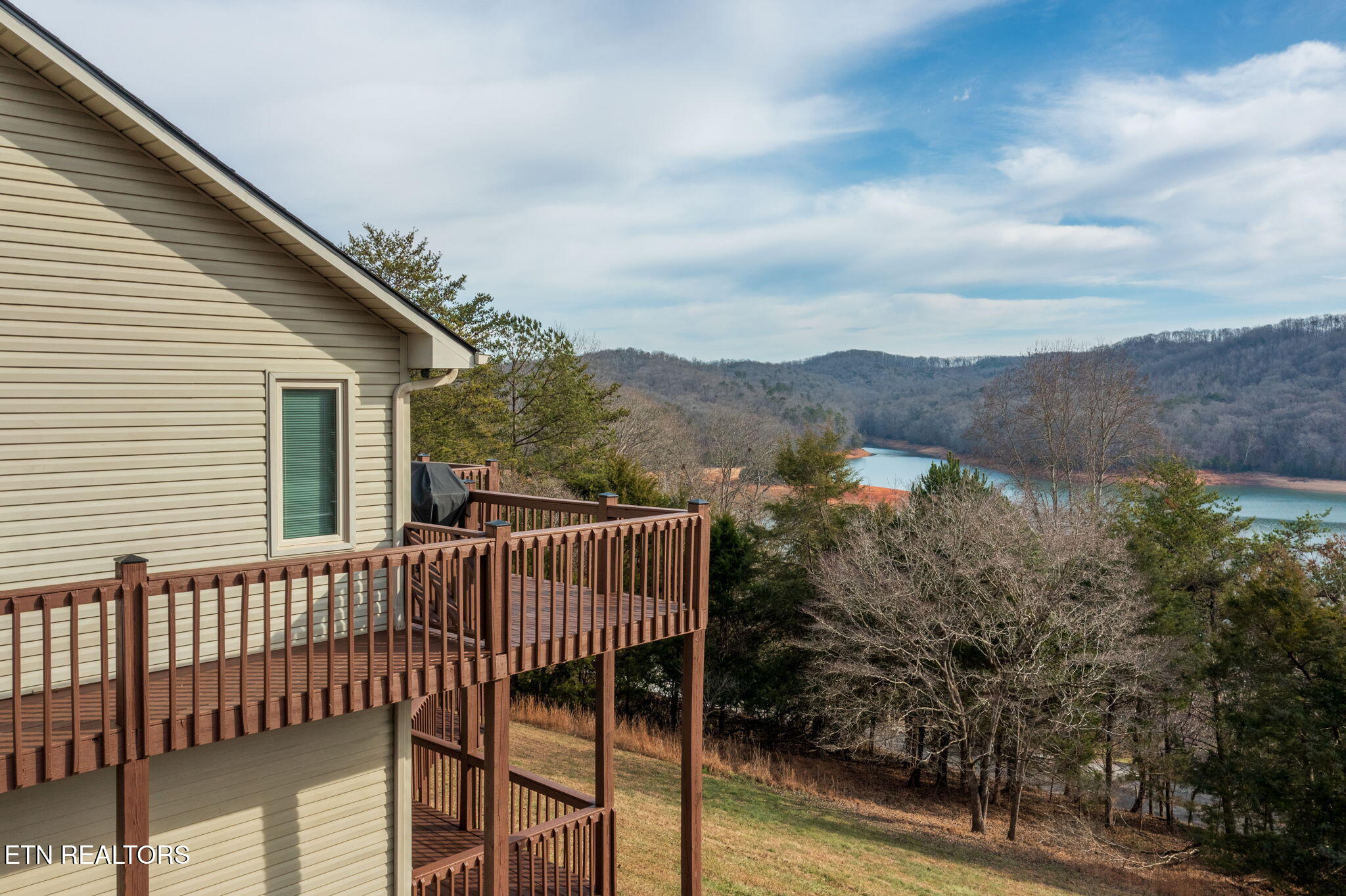 110 Little Deer Path Lane Lafollette TN 37766