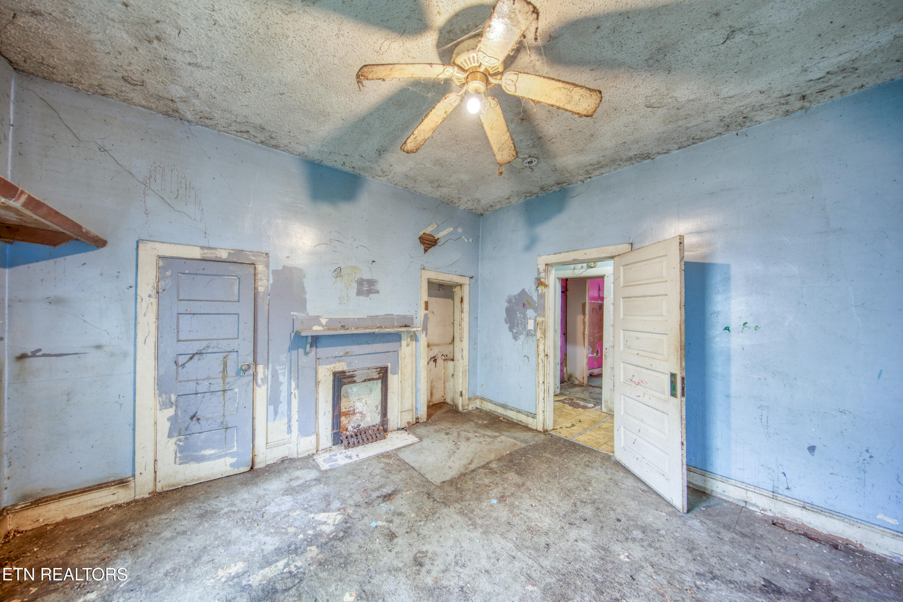 1809 E Glenwood Avenue Knoxville TN 37917