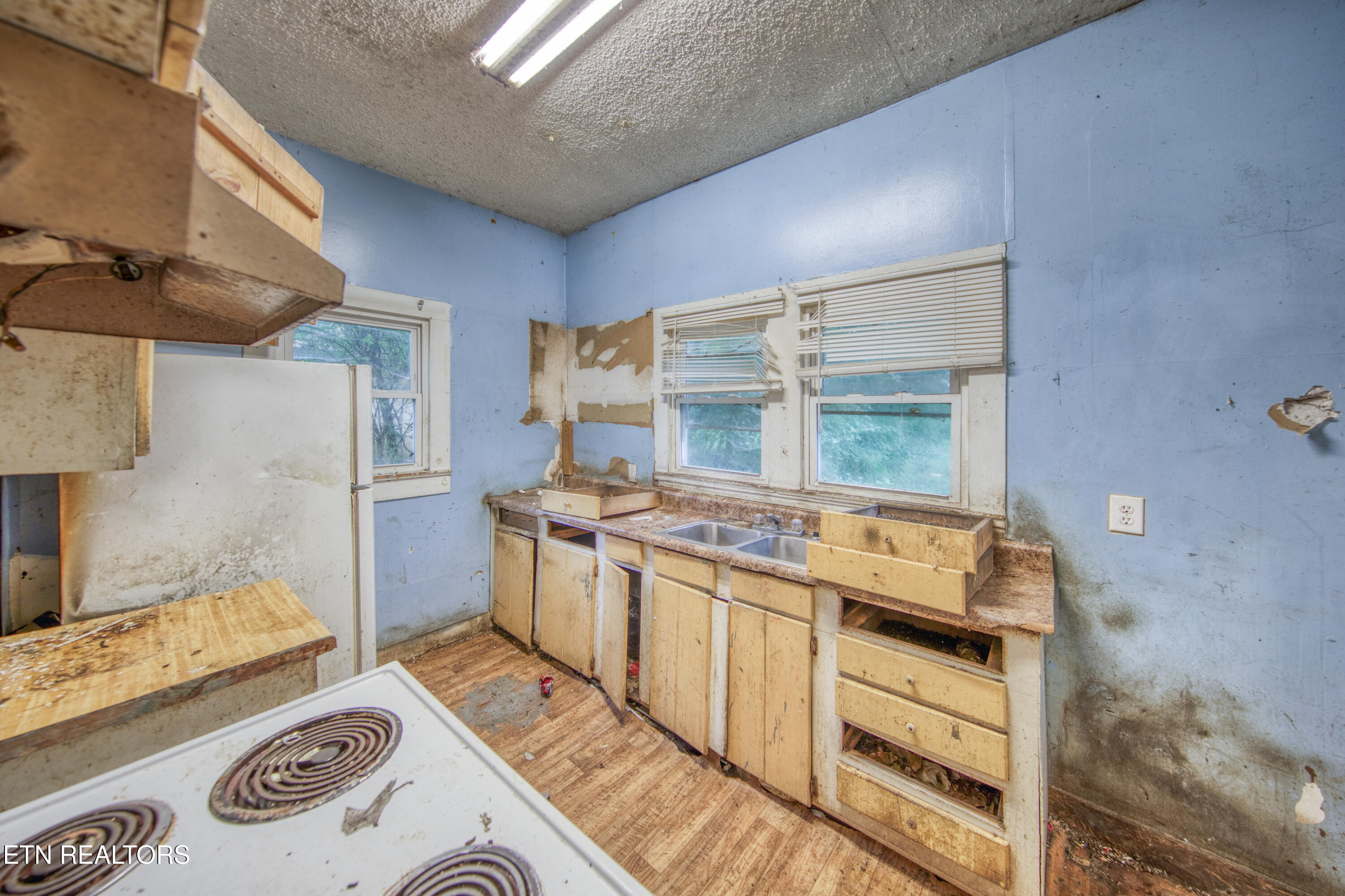1809 E Glenwood Avenue Knoxville TN 37917