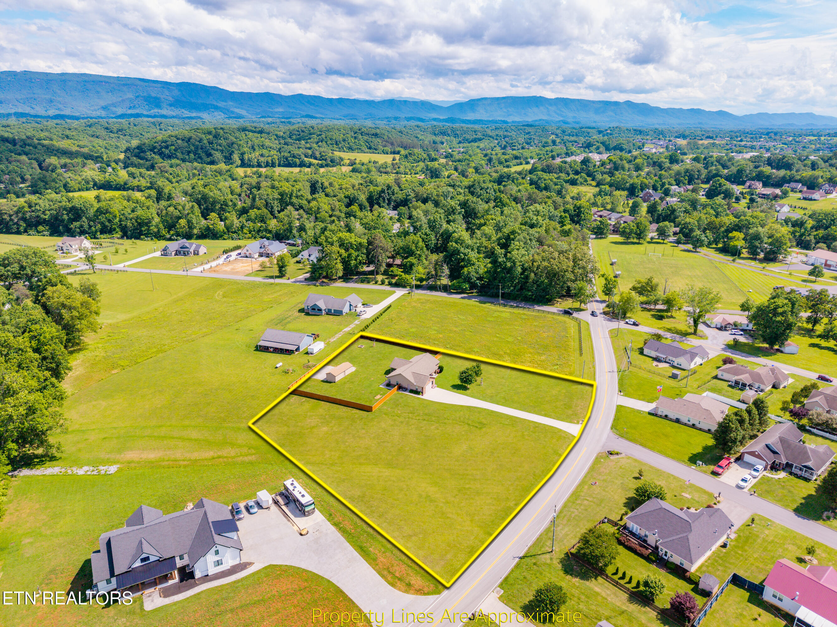 721 Wade Road Seymour TN 37865
