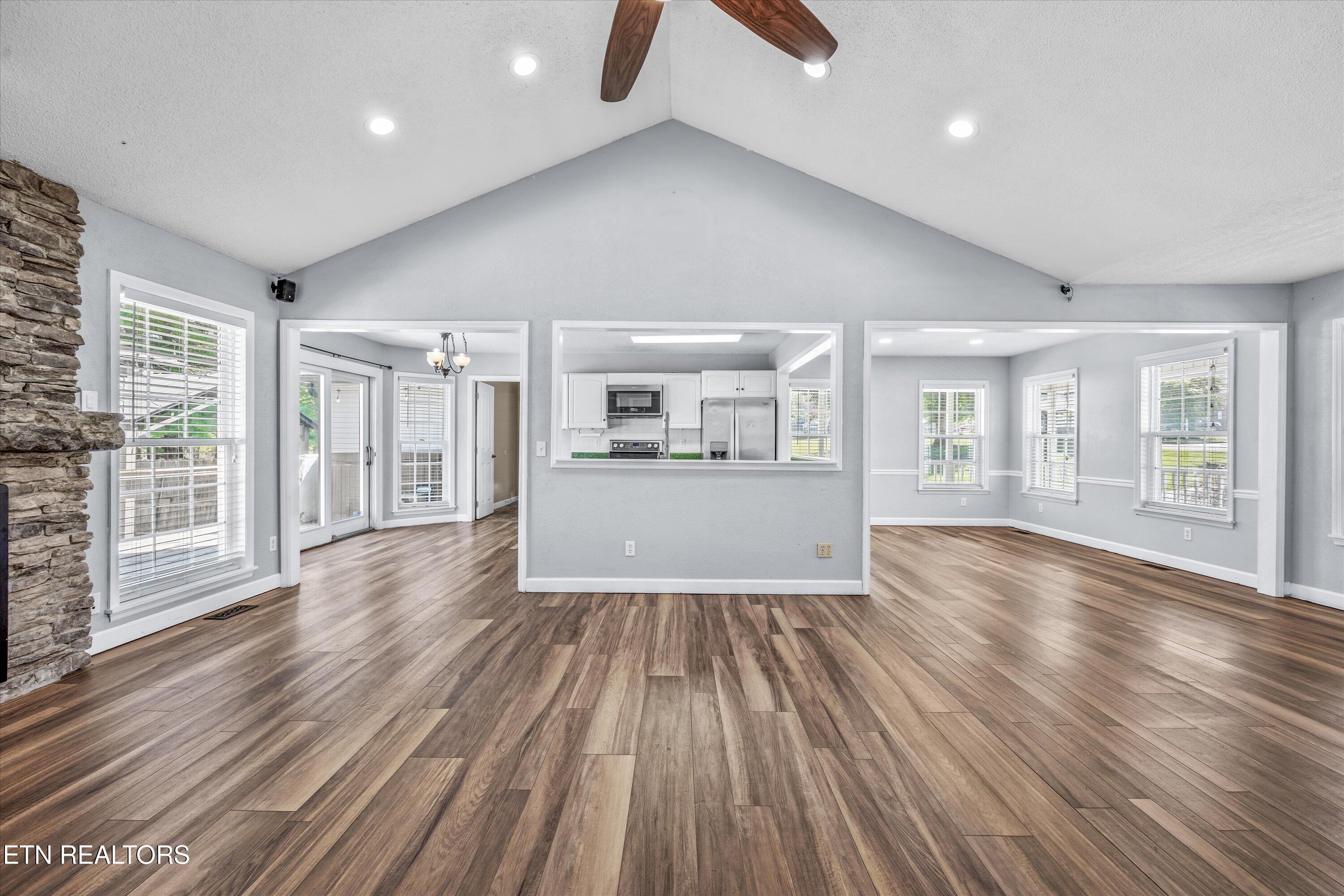 121 Stones Lane Jacksboro TN 37757