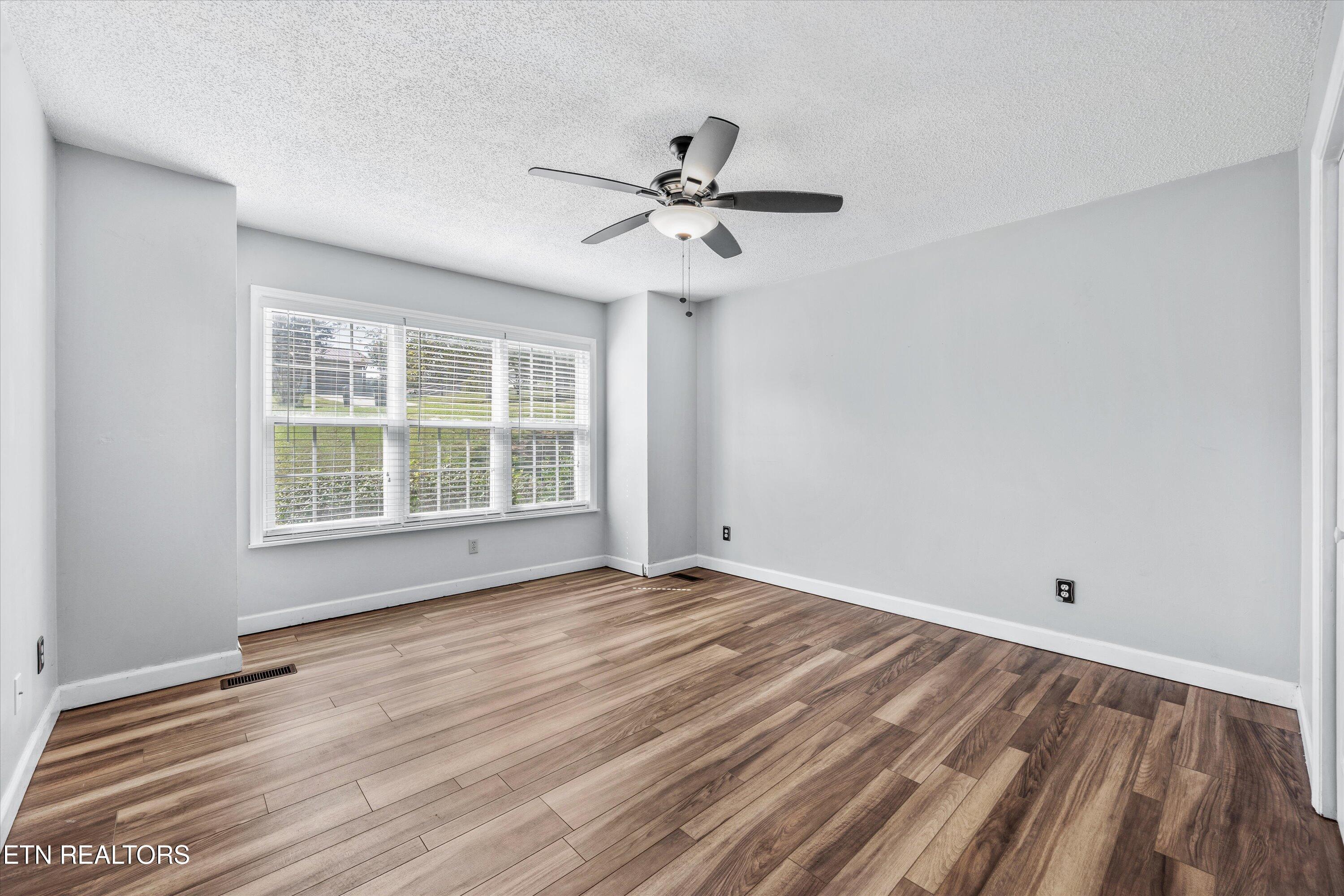 121 Stones Lane Jacksboro TN 37757