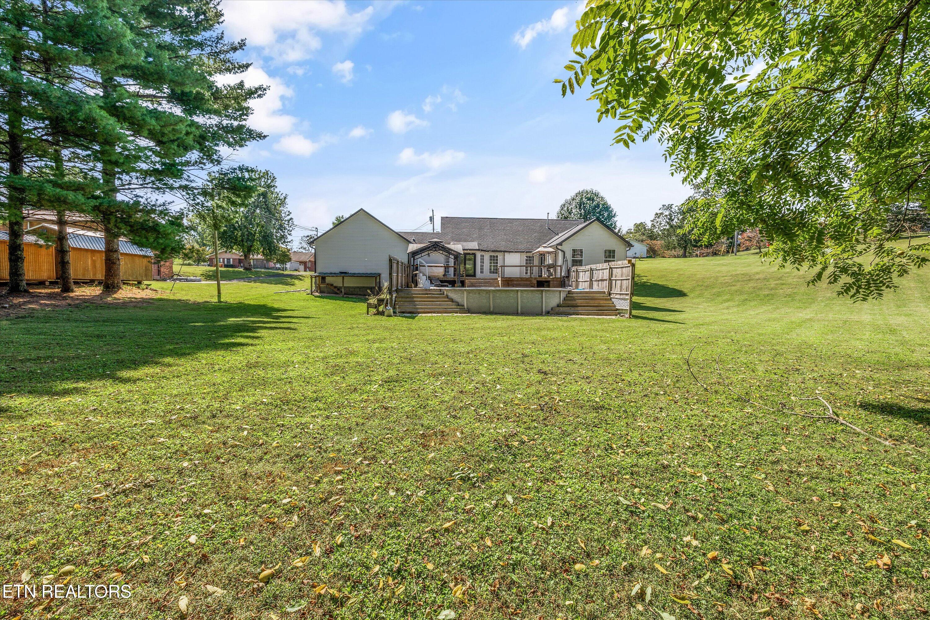 121 Stones Lane Jacksboro TN 37757