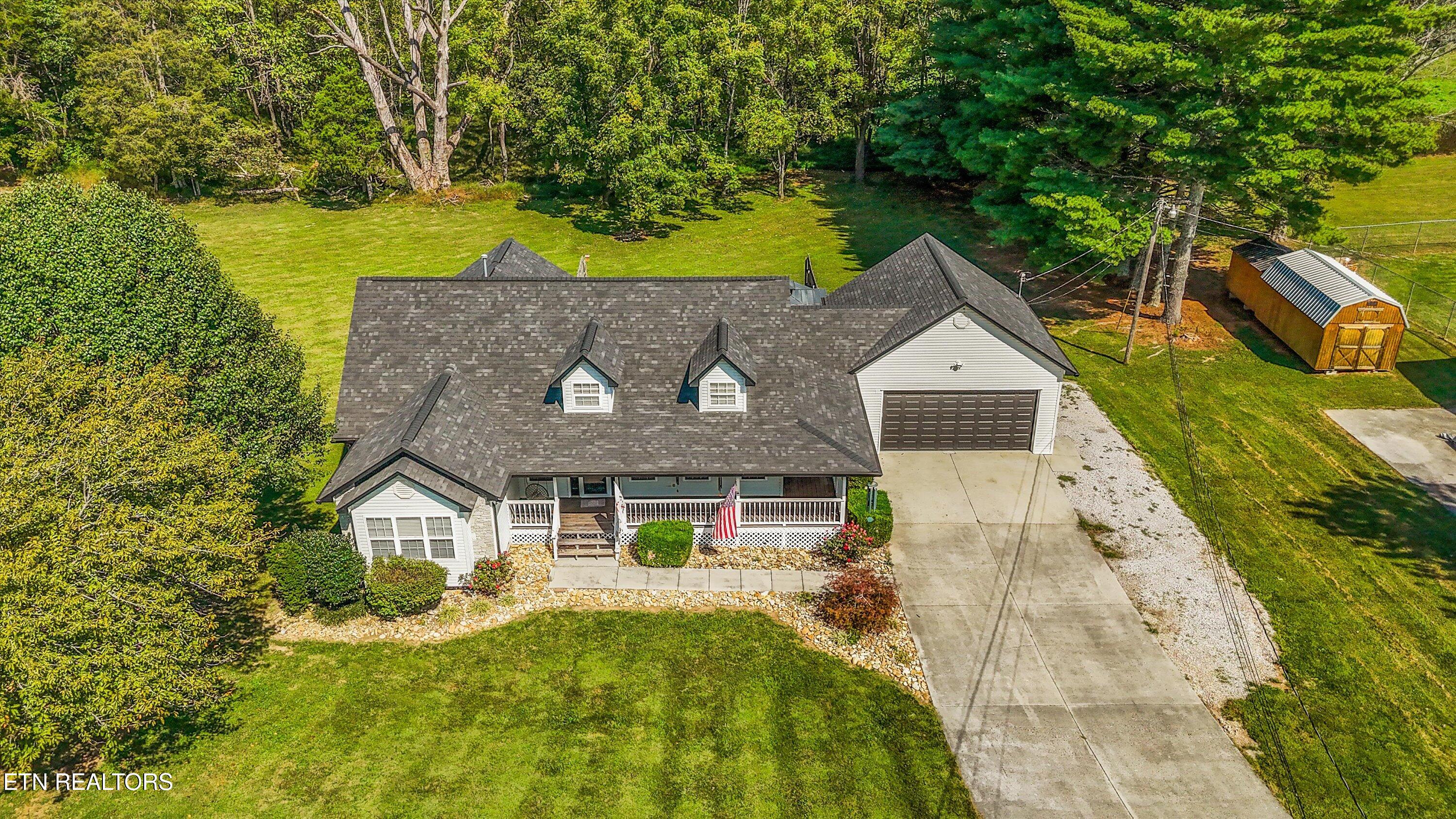 121 Stones Lane Jacksboro TN 37757