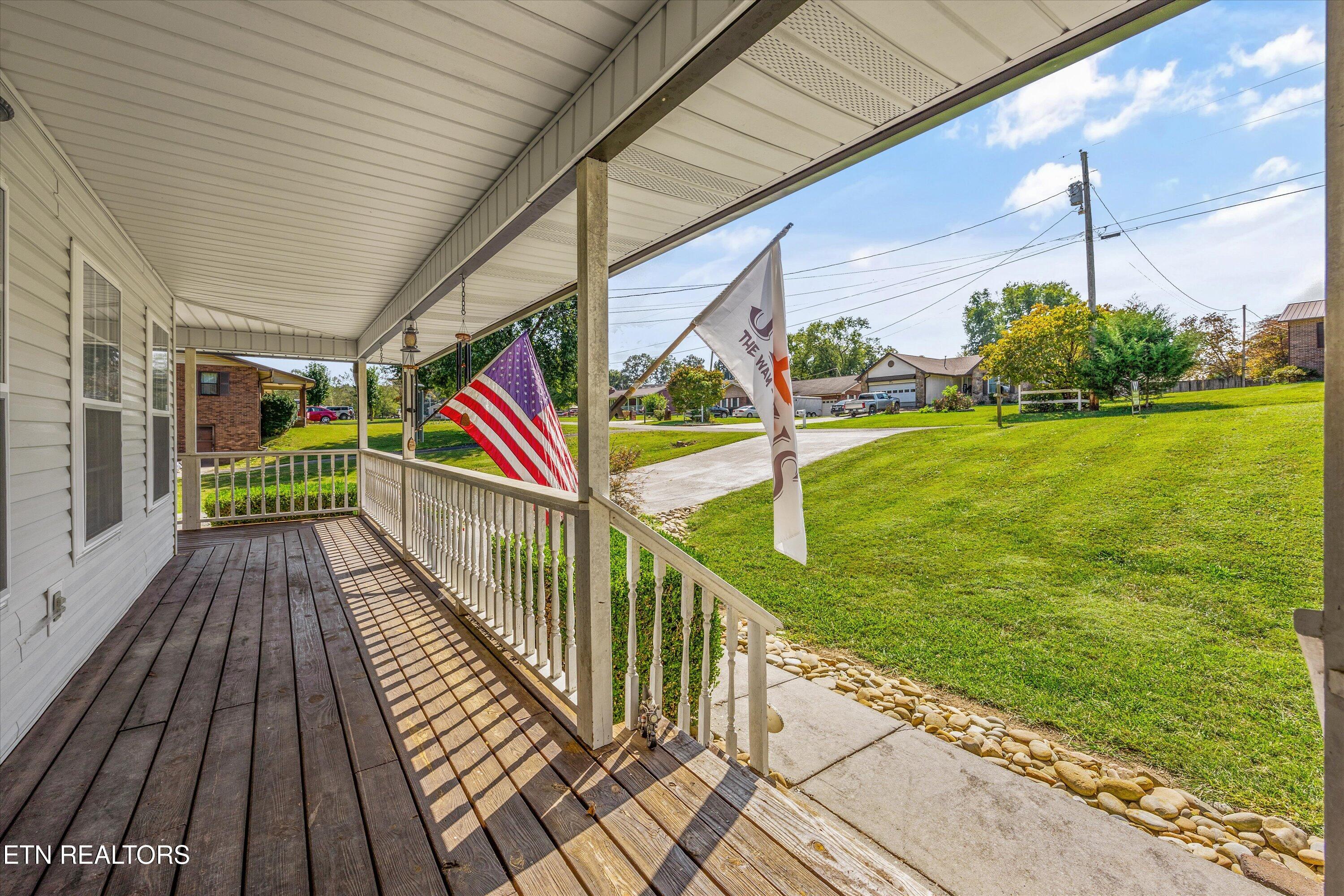 121 Stones Lane Jacksboro TN 37757