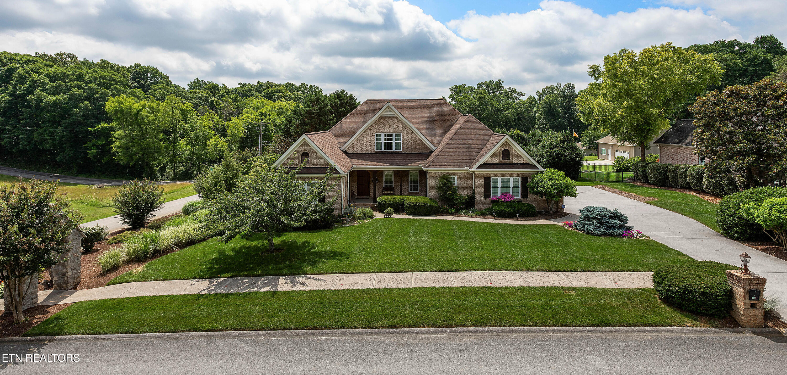 143 Amberly Court Lenoir City TN 37772