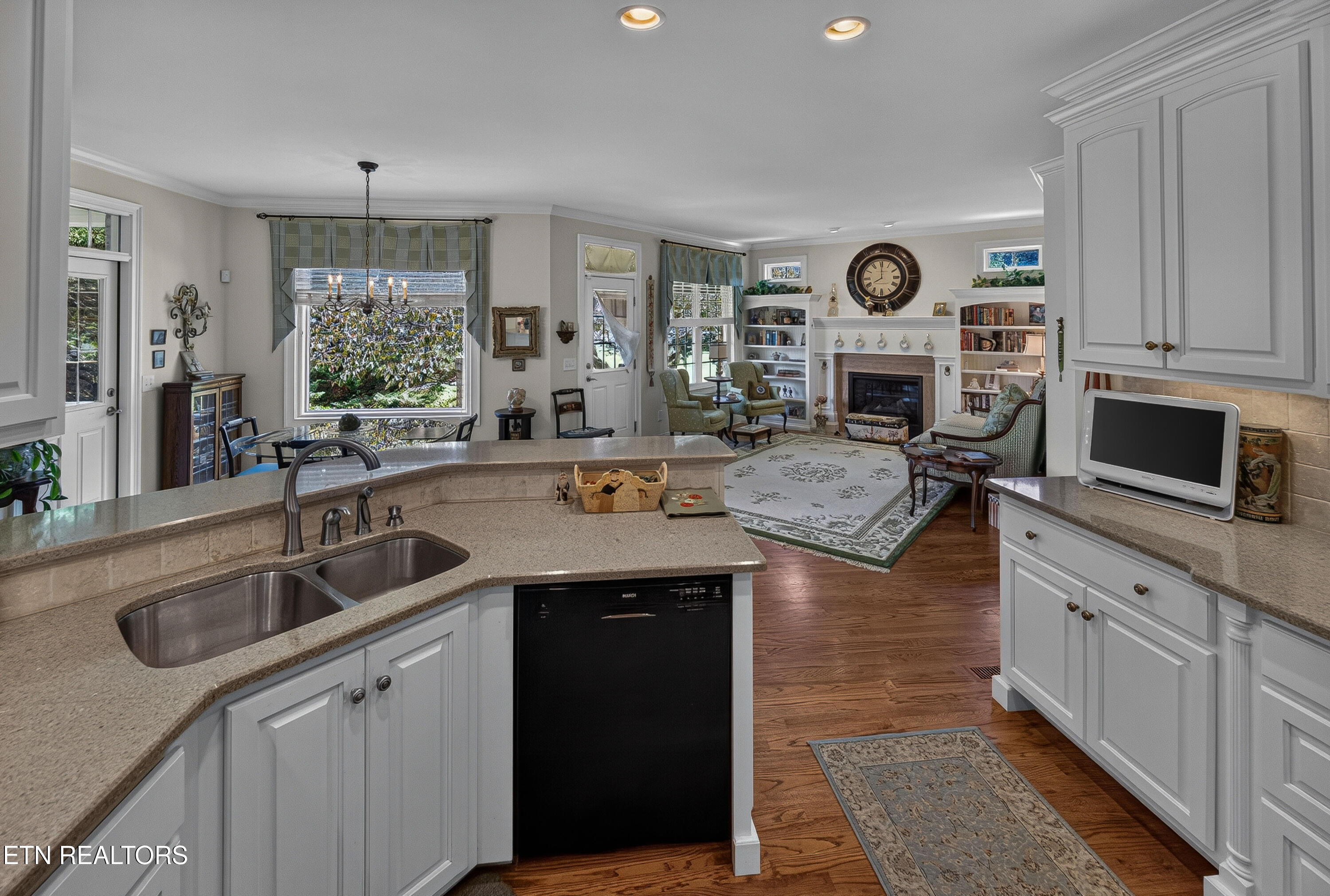 143 Amberly Court Lenoir City TN 37772