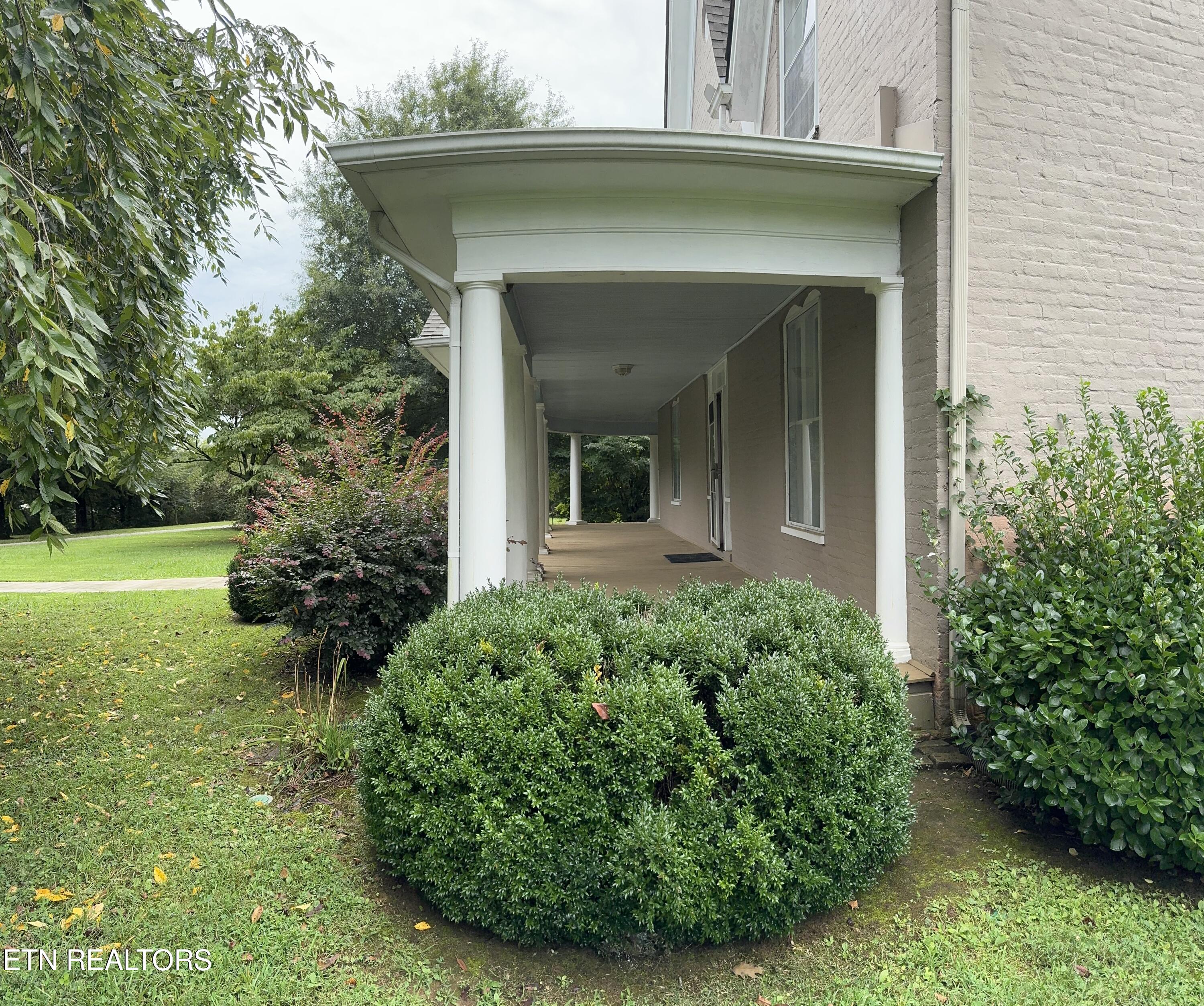1977 Rutledge Pike Blaine TN 37709