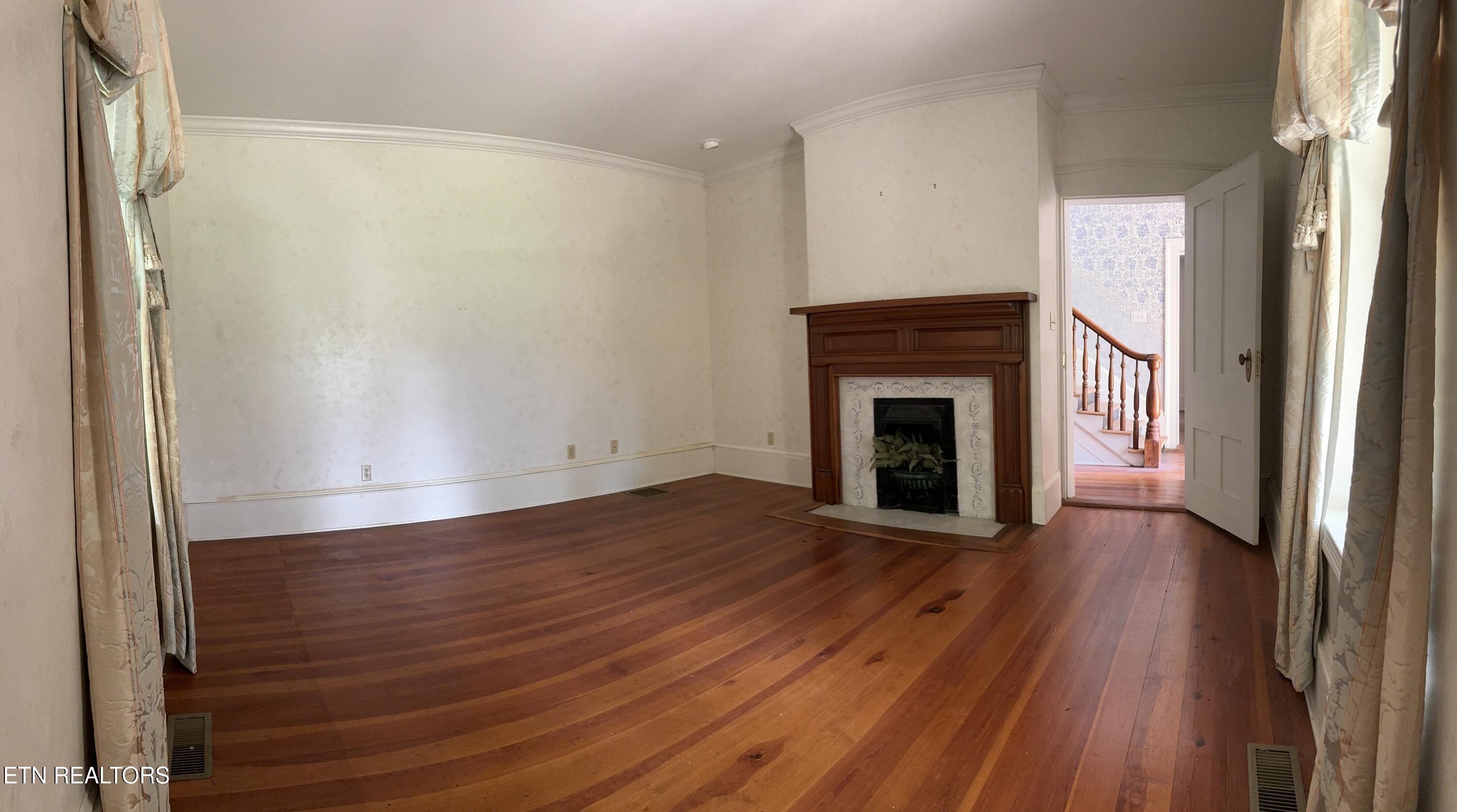 1977 Rutledge Pike Blaine TN 37709