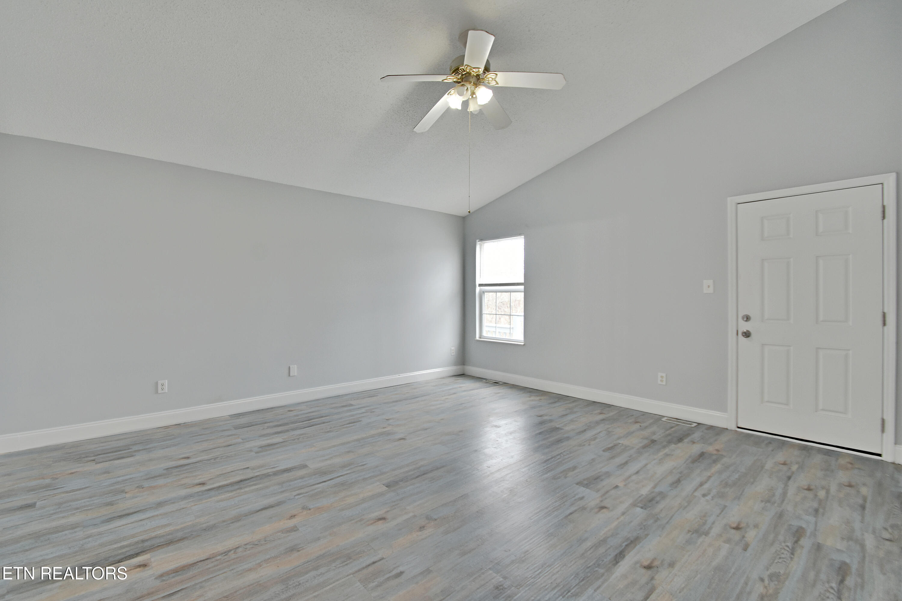 1643 Sails Way Knoxville TN 37932