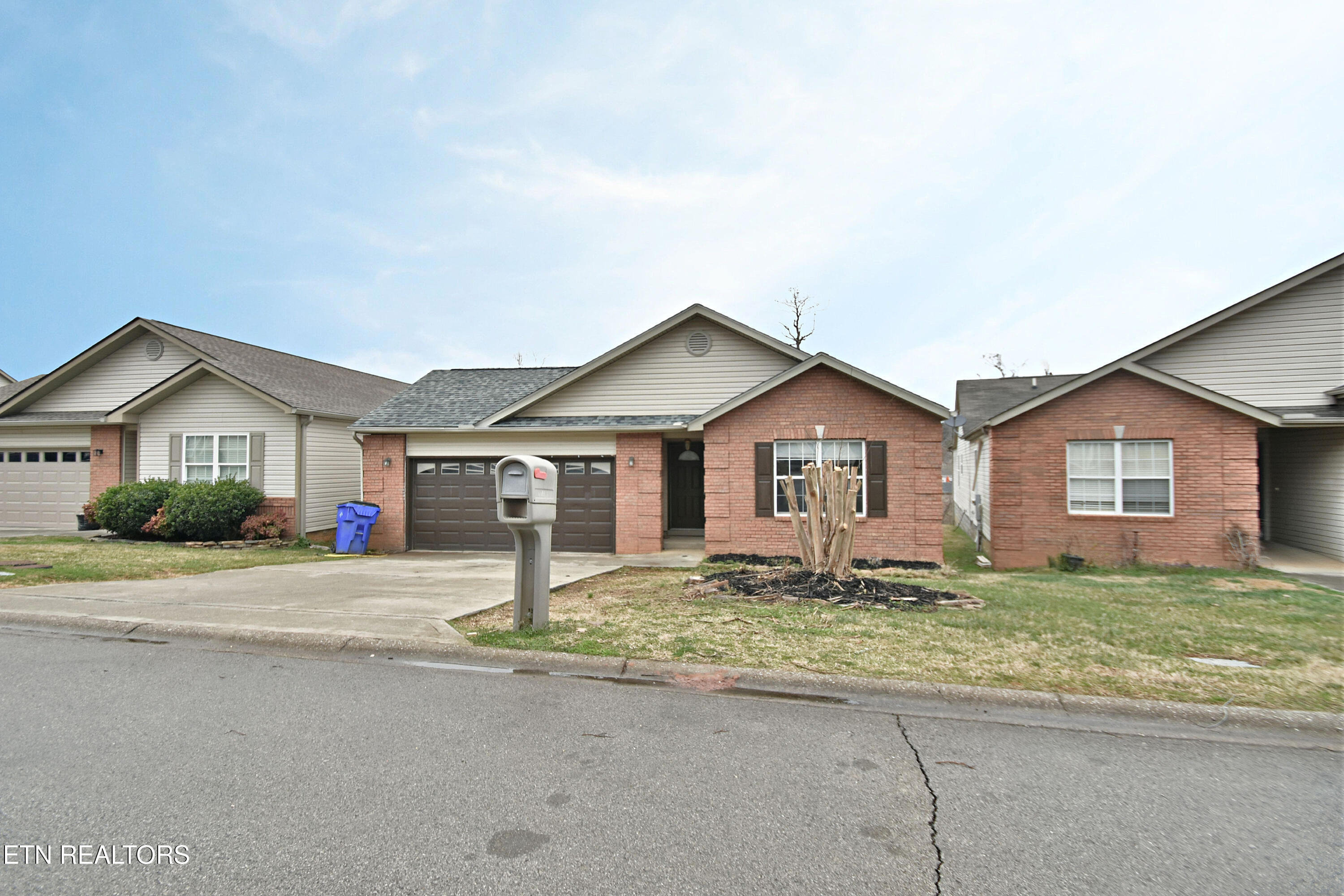 1643 Sails Way Knoxville TN 37932