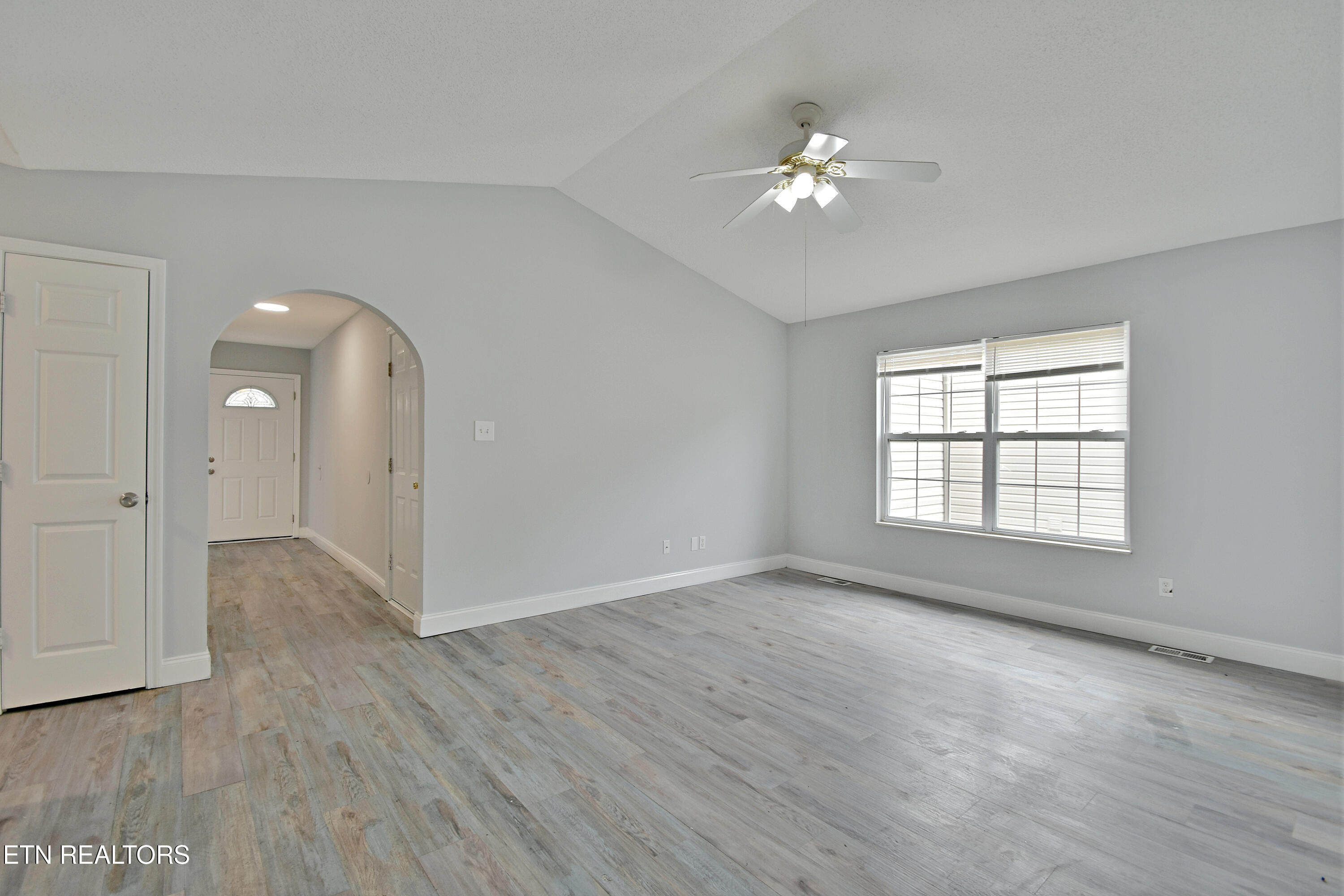 1643 Sails Way Knoxville TN 37932