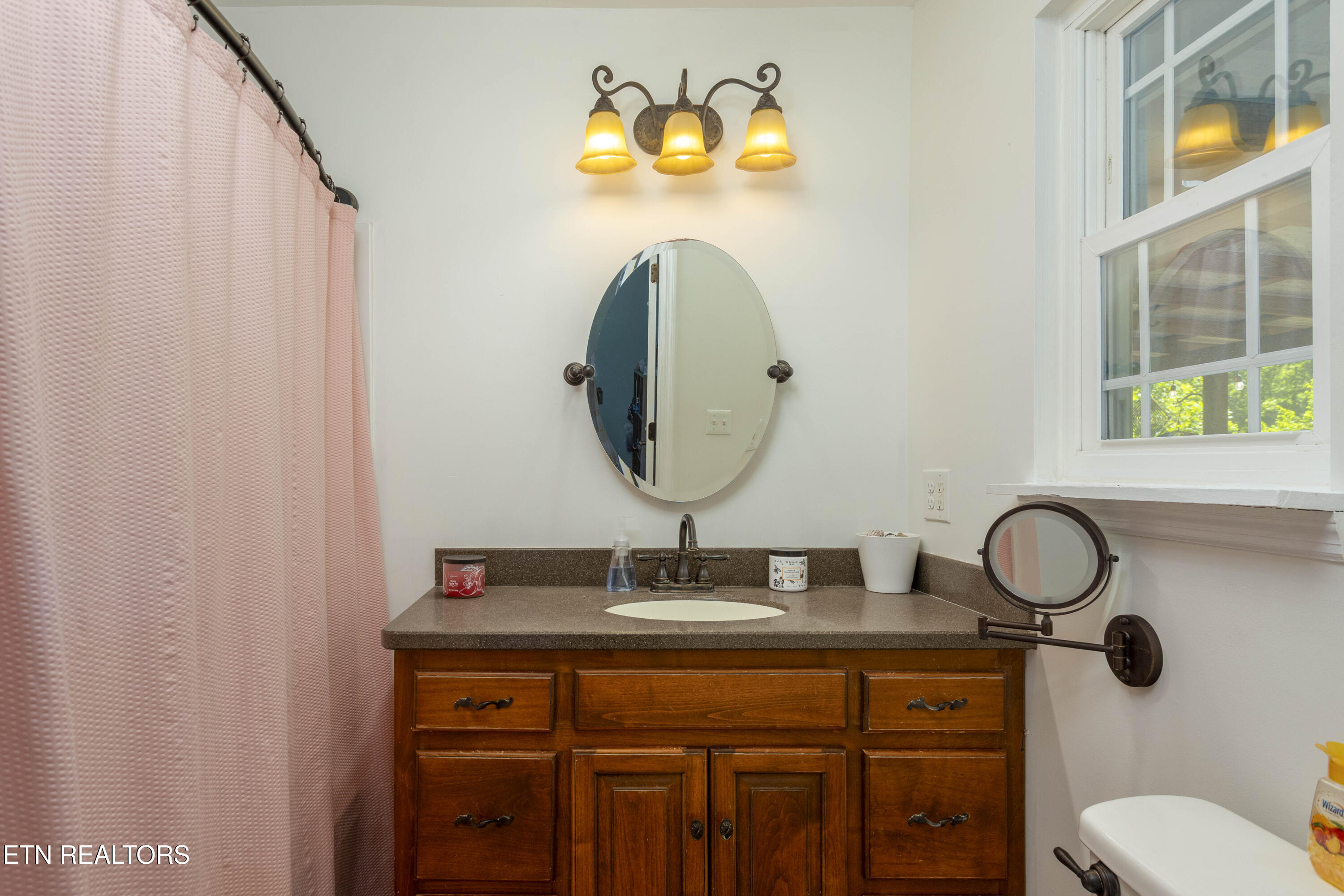217 Roberts Road Spring City TN 37381