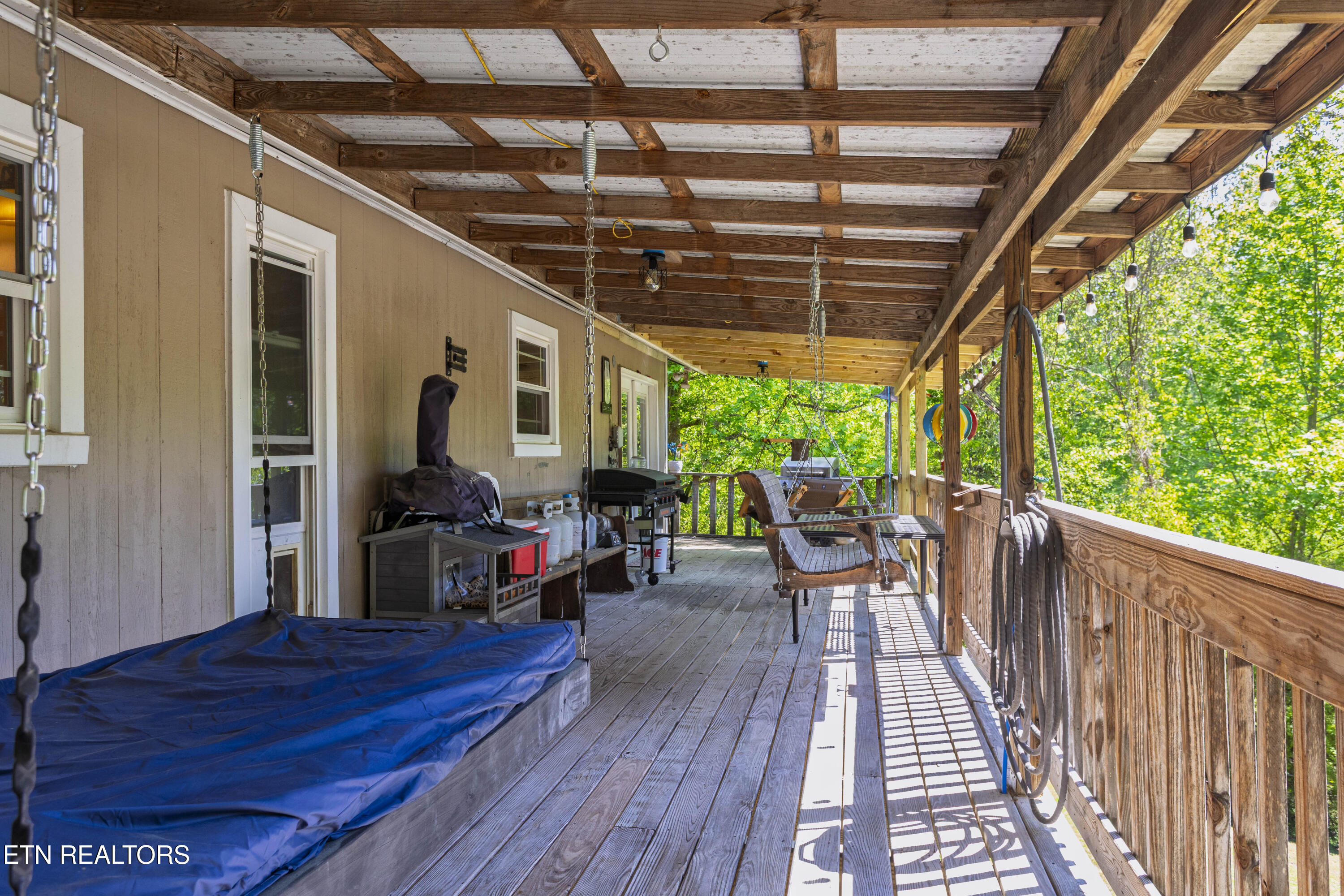 217 Roberts Road Spring City TN 37381