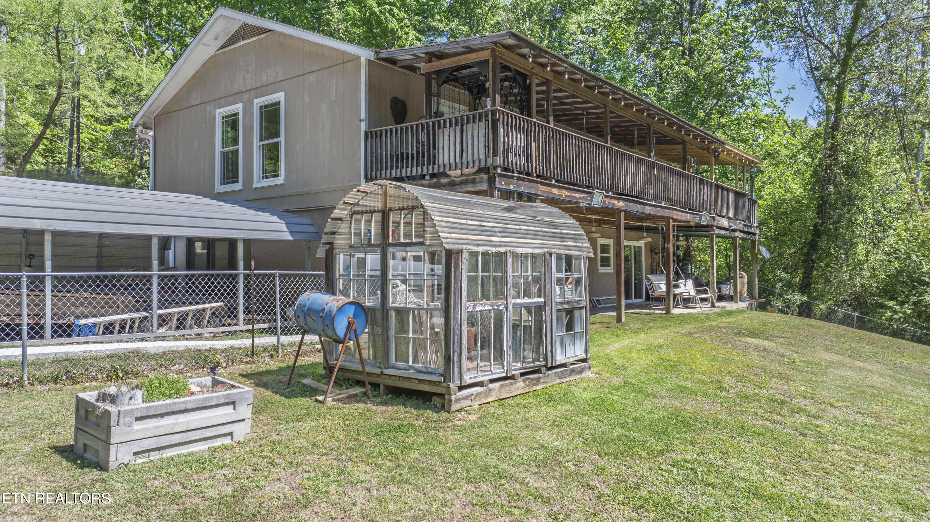 217 Roberts Road Spring City TN 37381