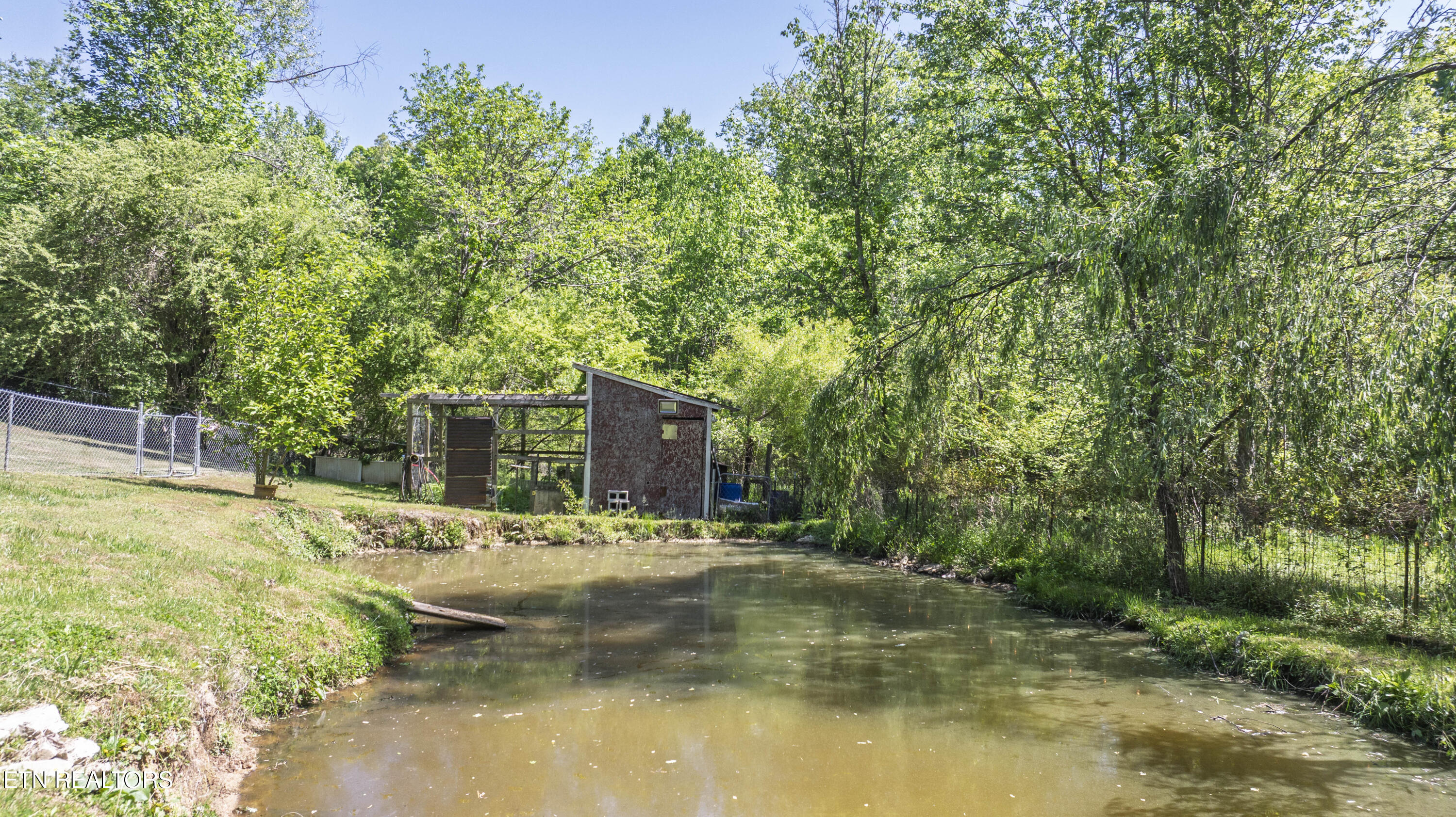 217 Roberts Road Spring City TN 37381